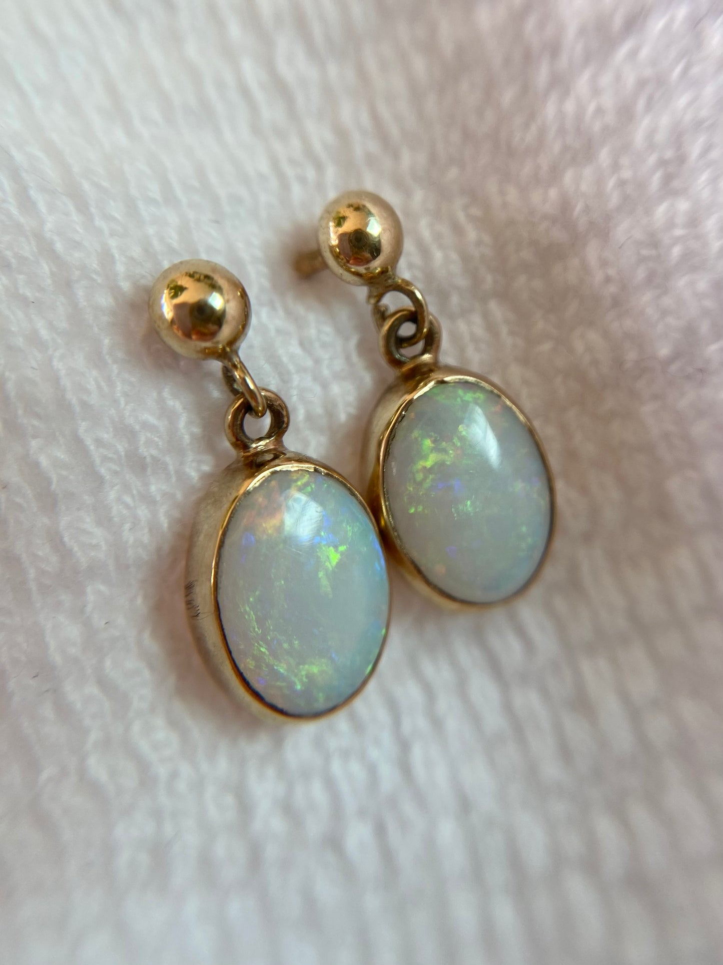 Preloved 9ct Gold Opal Earrings