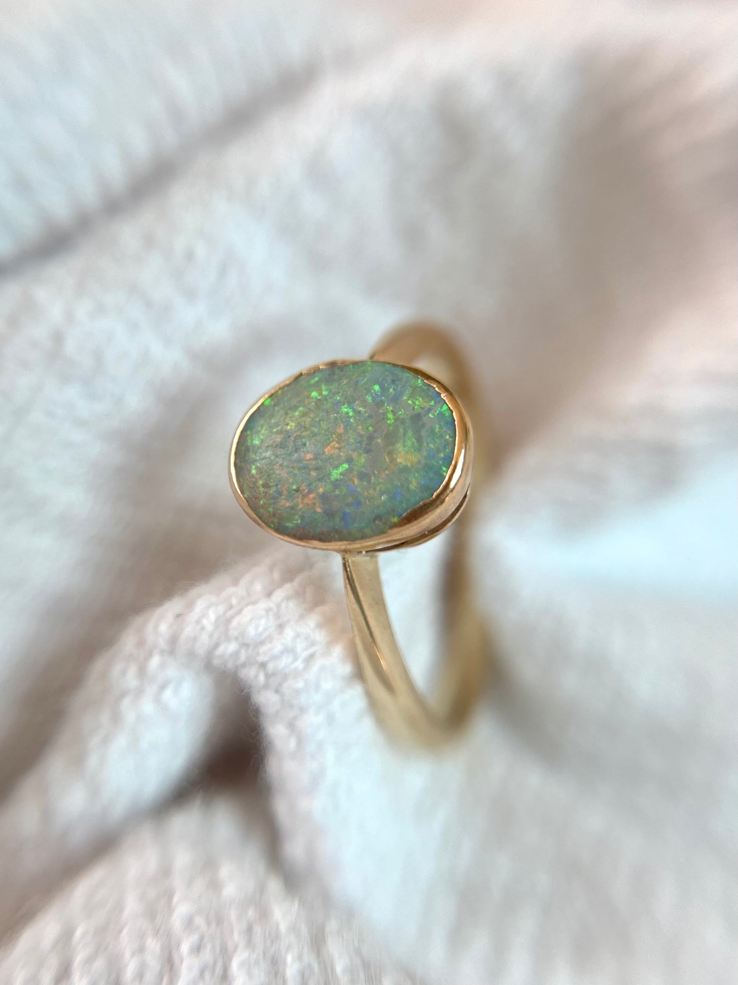 Preloved 9ct Gold Opal Solitaire Ring