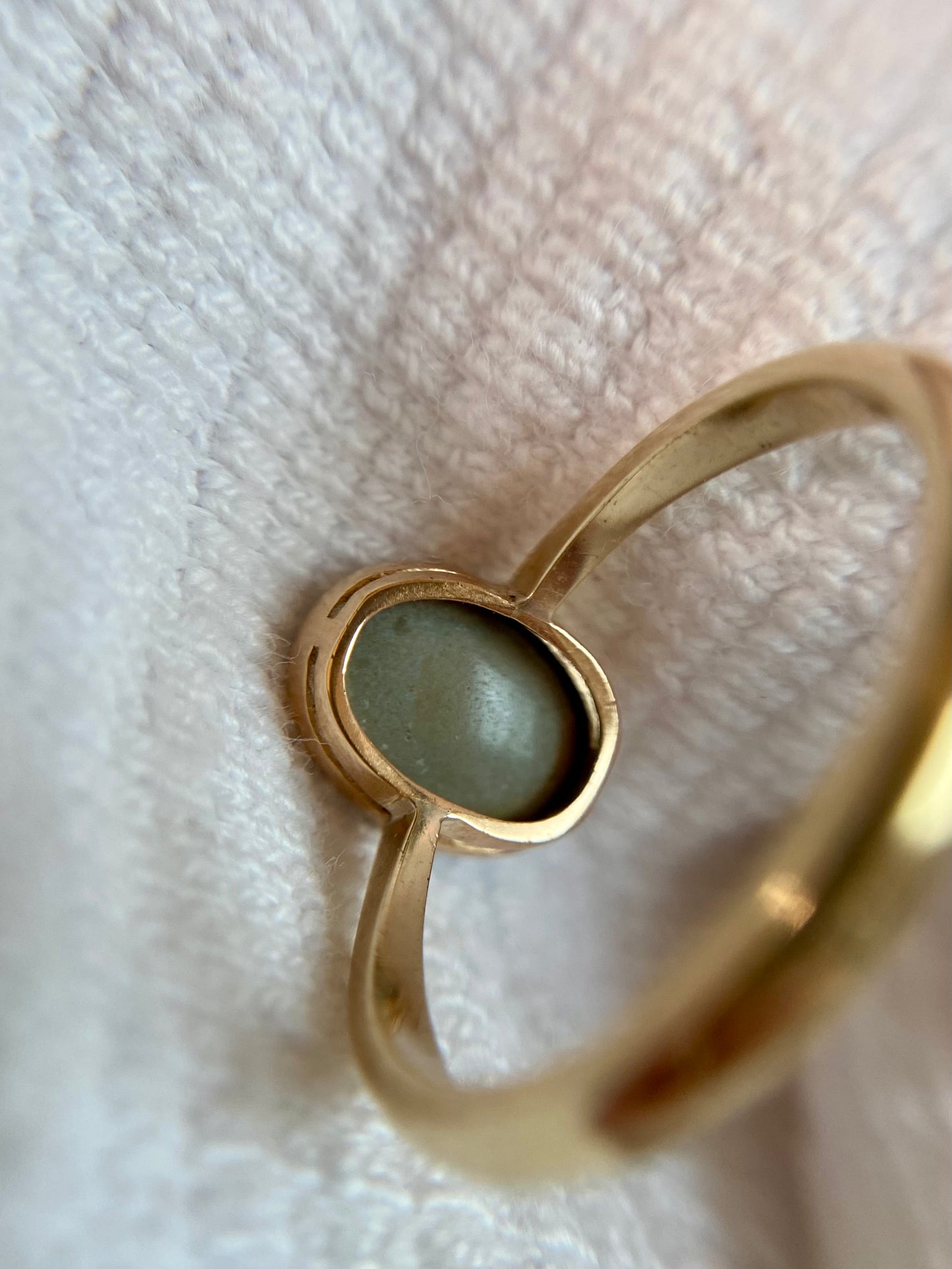 Preloved 9ct Gold Opal Solitaire Ring