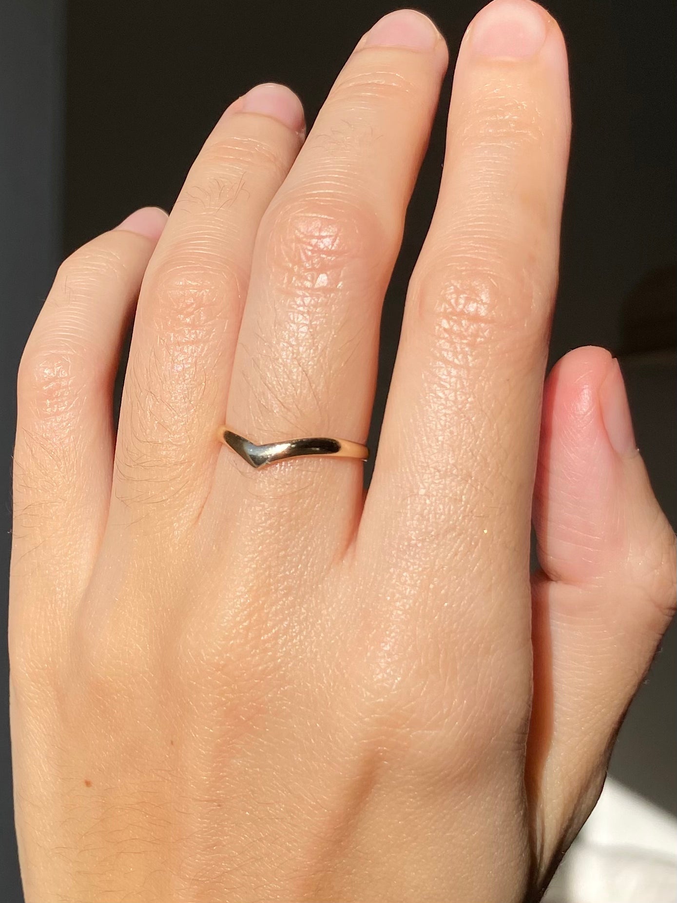 🌟 Preloved 9ct Gold Plain Wishbone Ring