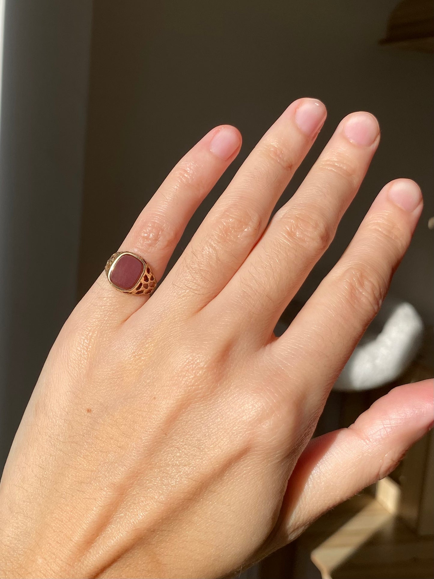 Vintage 9ct Gold Carnelian Pinky Ring