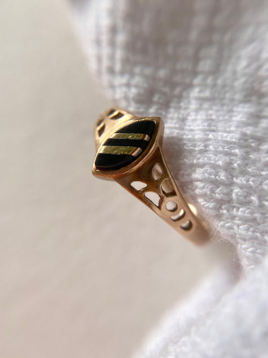 🌟 Vintage 9ct Gold Onyx Ring