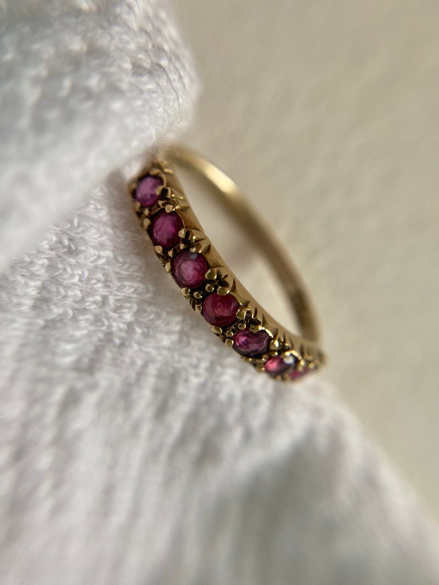 🌟 Vintage 9ct Gold Ruby Half Eternity Ring