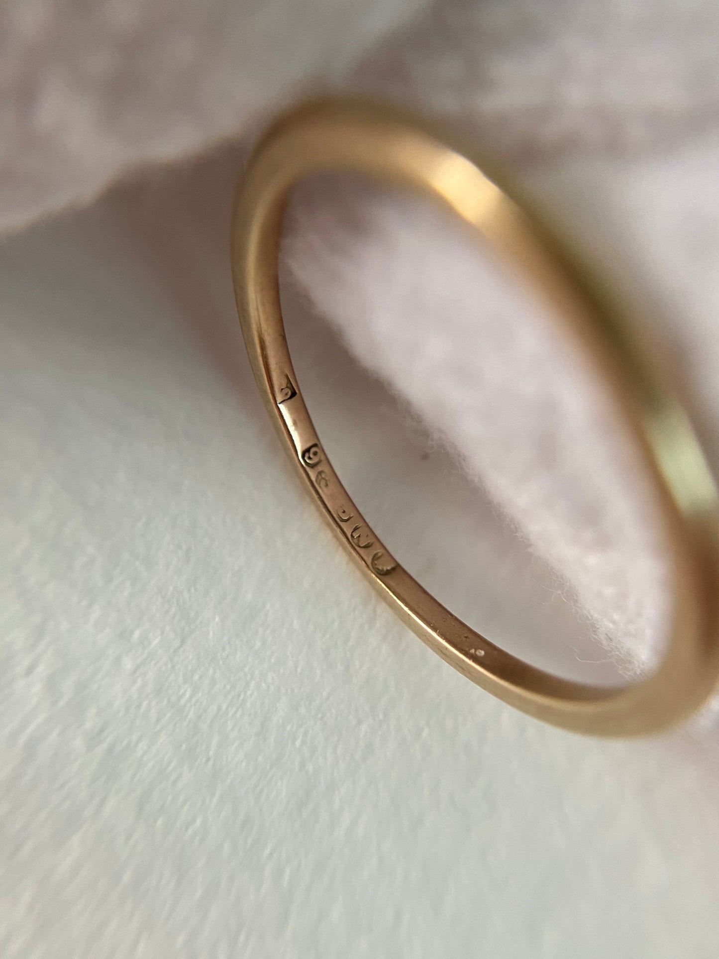 🌟 Vintage 9ct Gold Minimal Gold Band