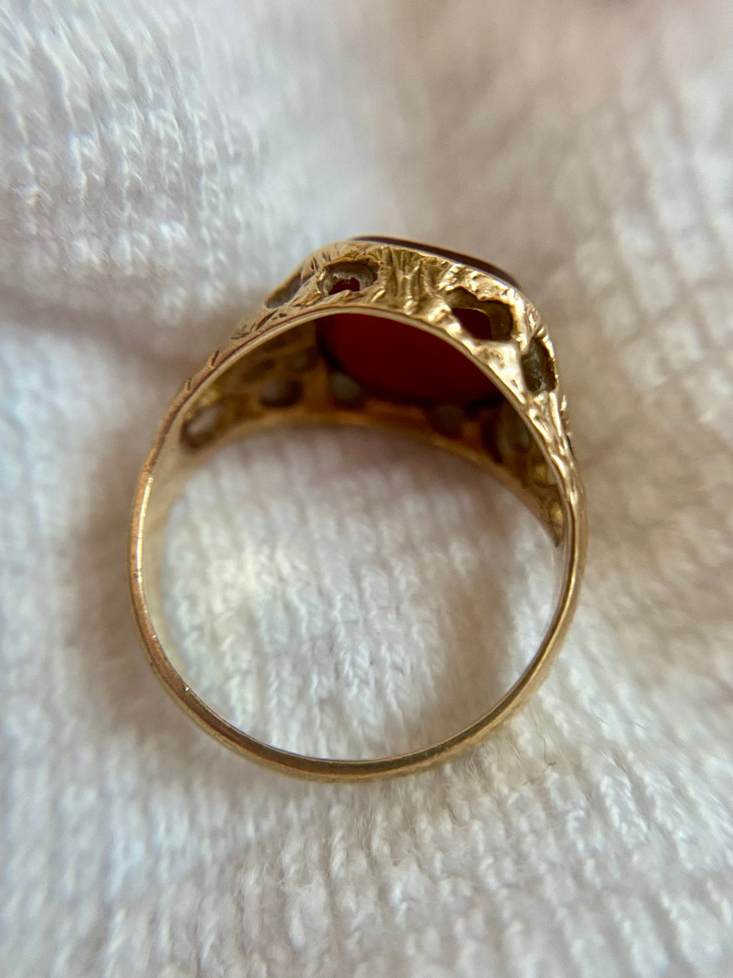 Vintage 9ct Gold Carnelian Pinky Ring