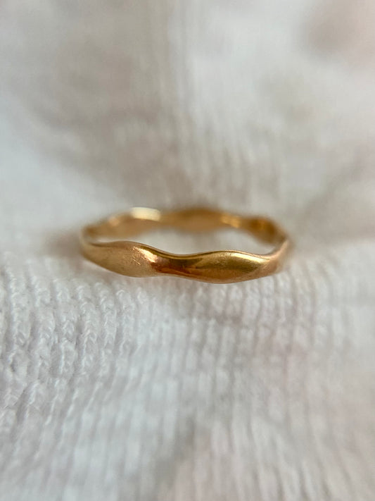 🌟 Vintage 9ct Gold 7 Sided Ring