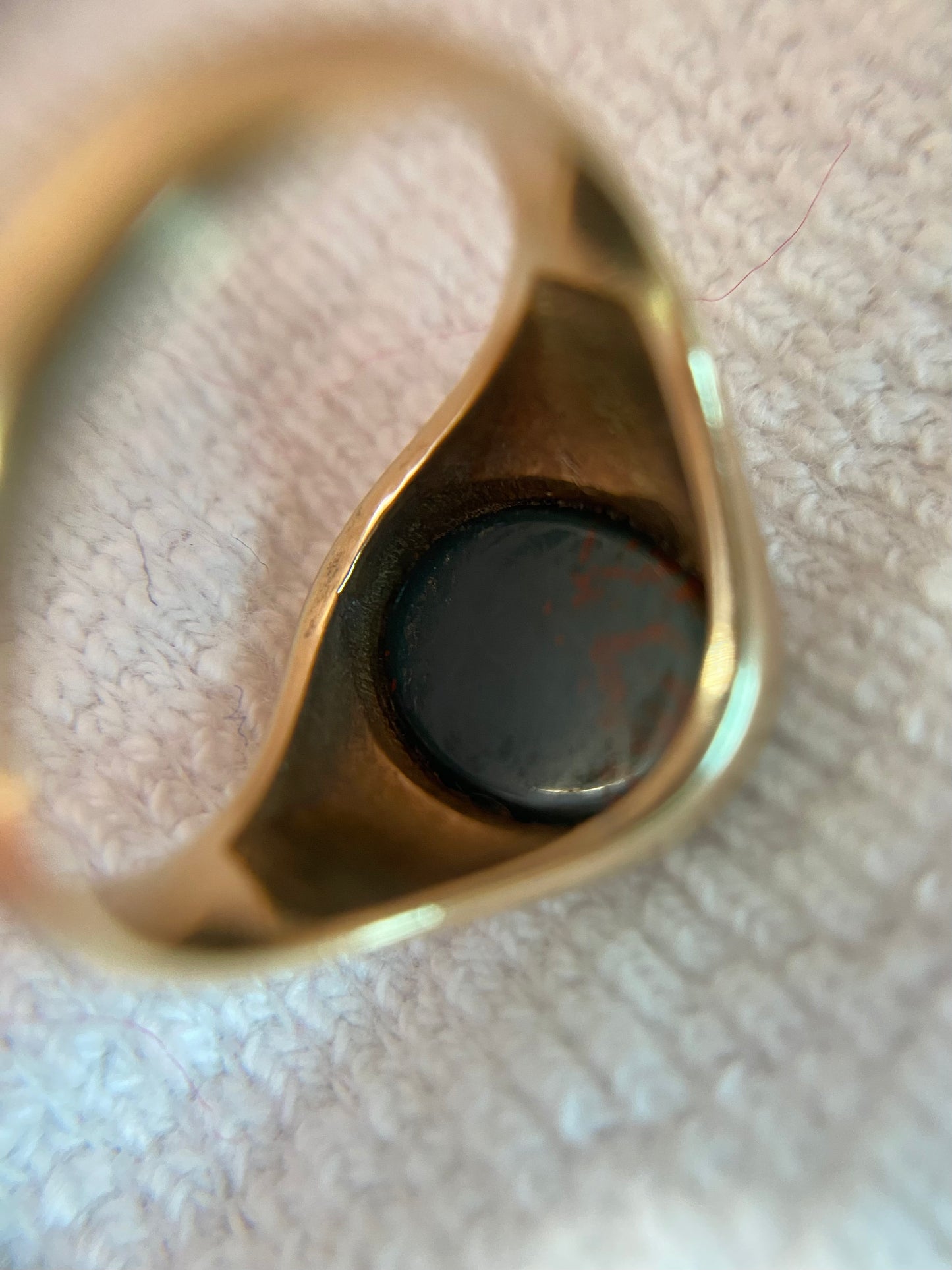 Vintage 9ct Gold Bloodstone Signet Ring