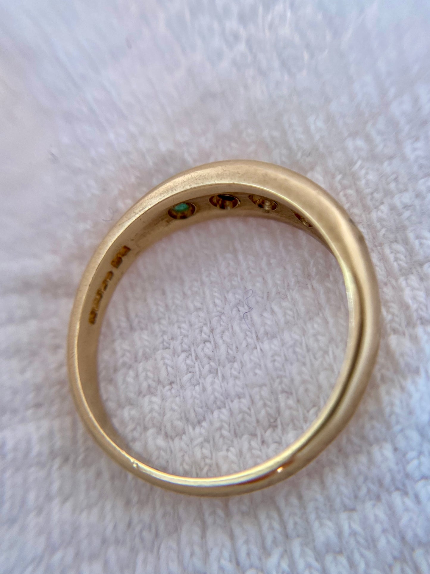 Vintage 9ct Gold Emerald + Diamond Band