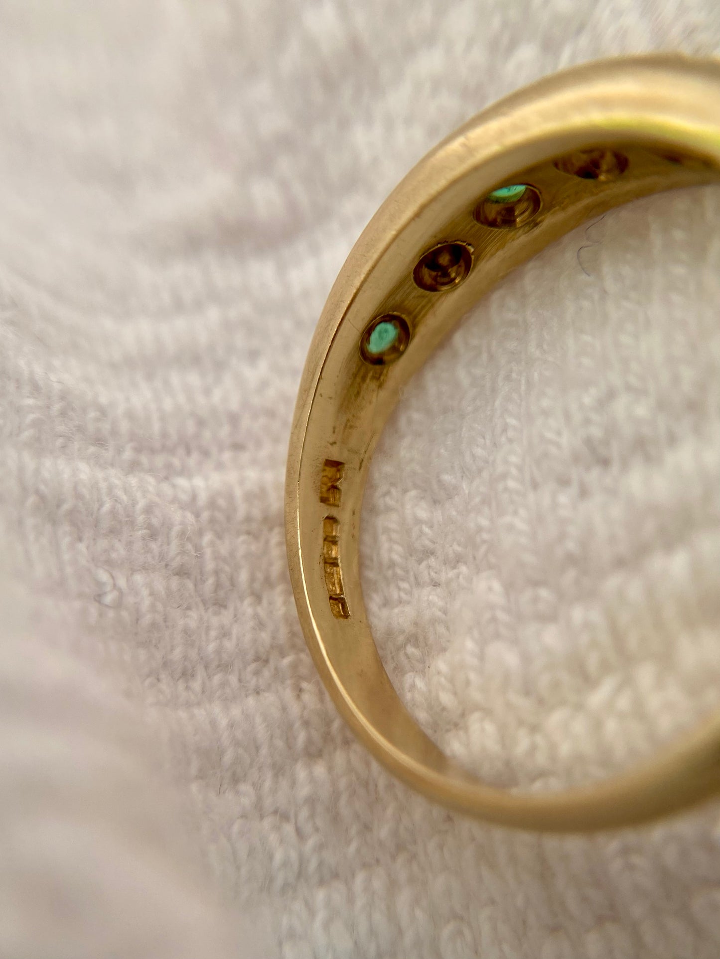 Vintage 9ct Gold Emerald + Diamond Band