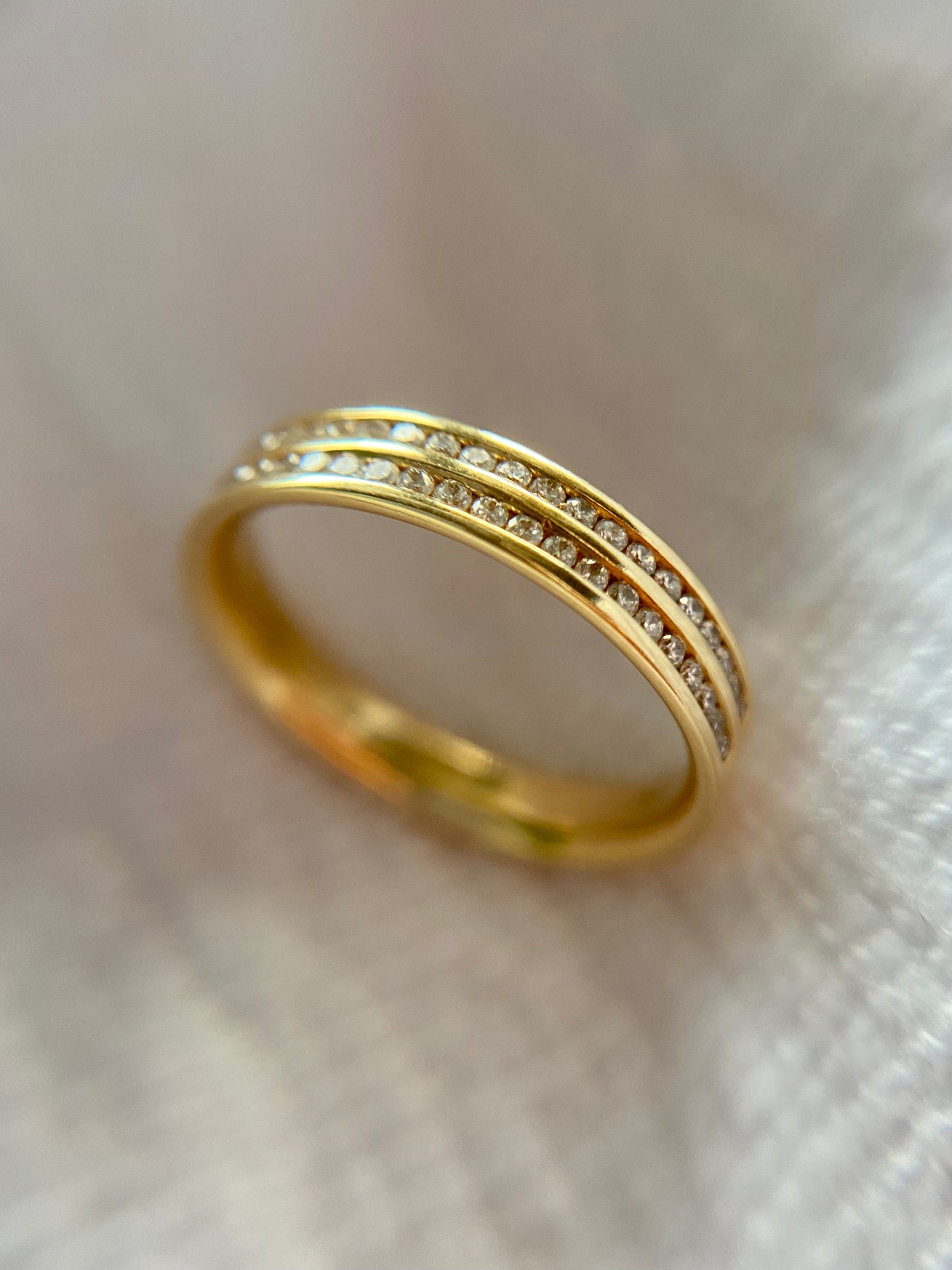 Vintage 18ct Gold Diamond Band