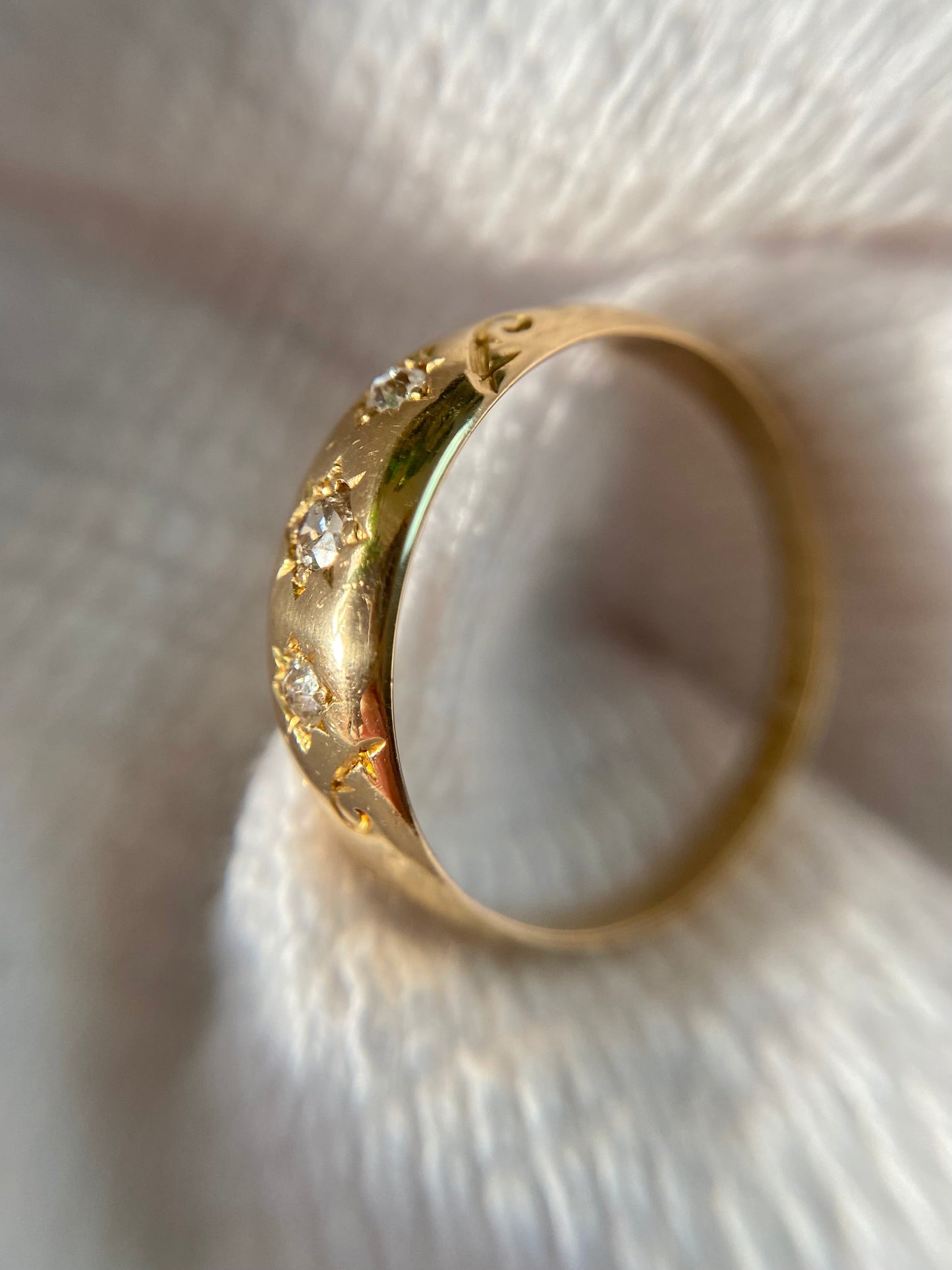 Antique 18ct Gold Diamond Starburst Trilogy Ring