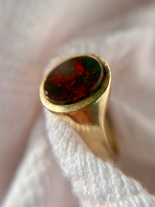 Vintage 9ct Gold Bloodstone Signet Ring