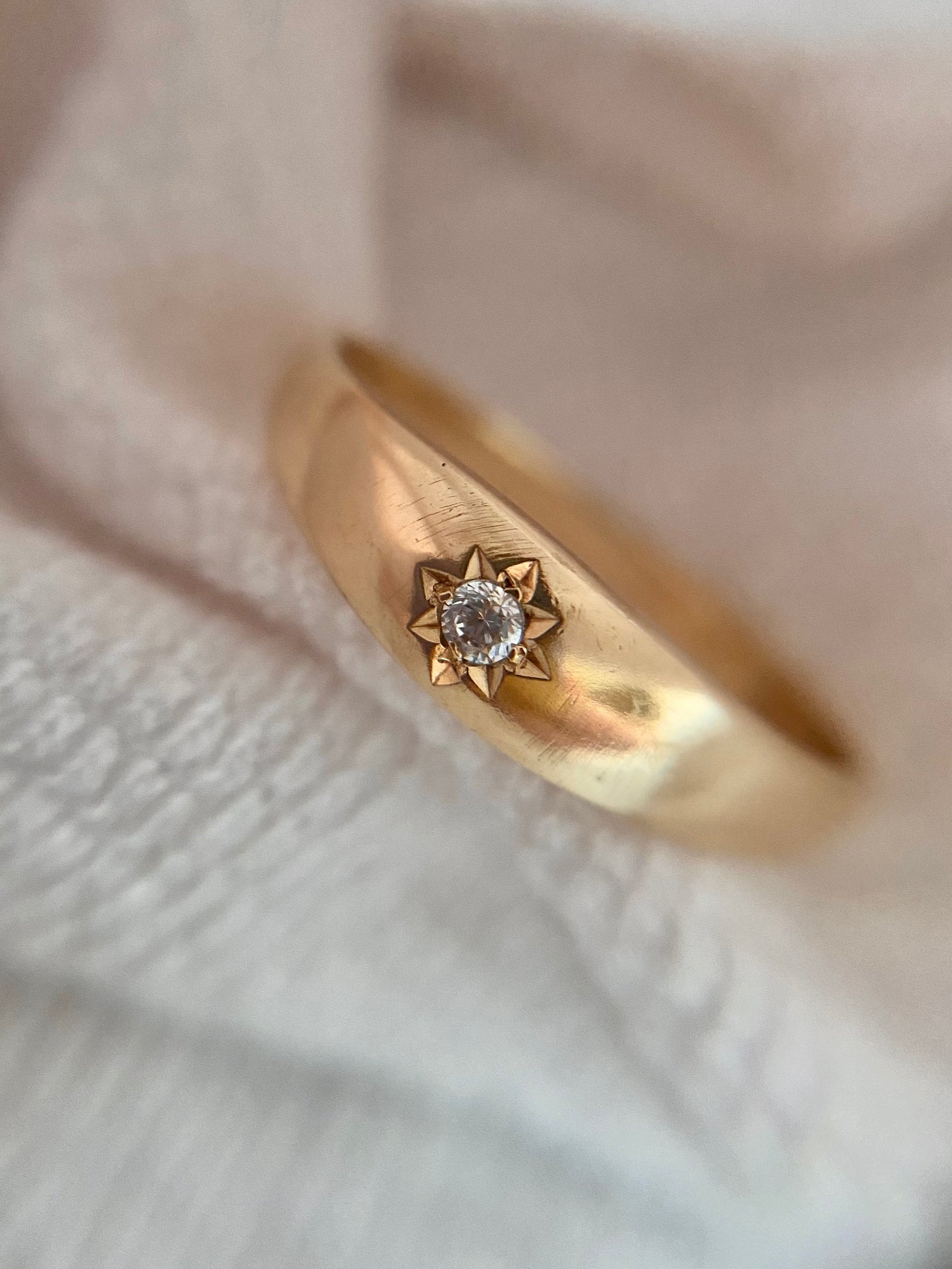 Vintage 9ct Gold Starburst Ring