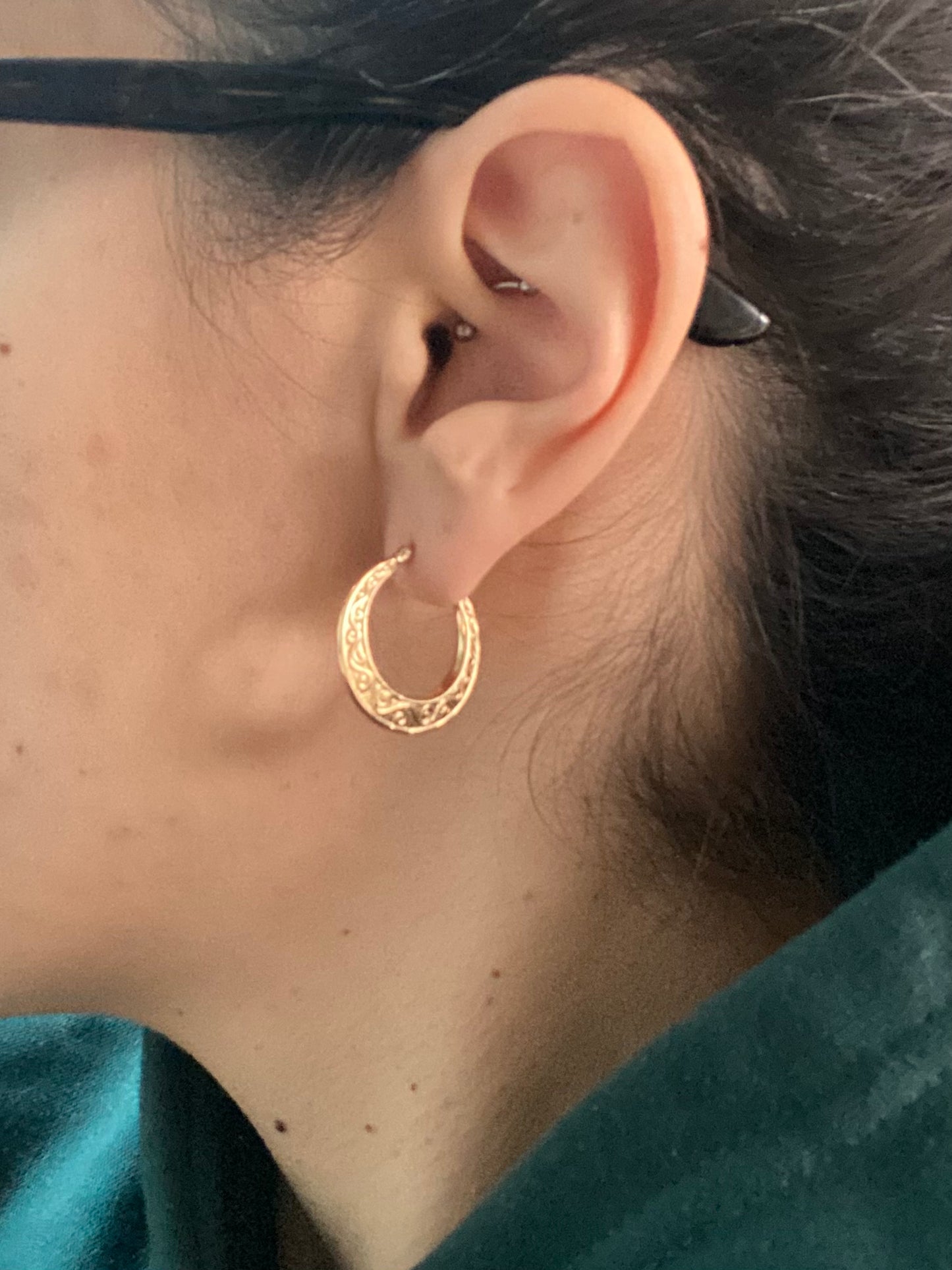 Vintage 9ct Gold Patterned Hoop Earrings