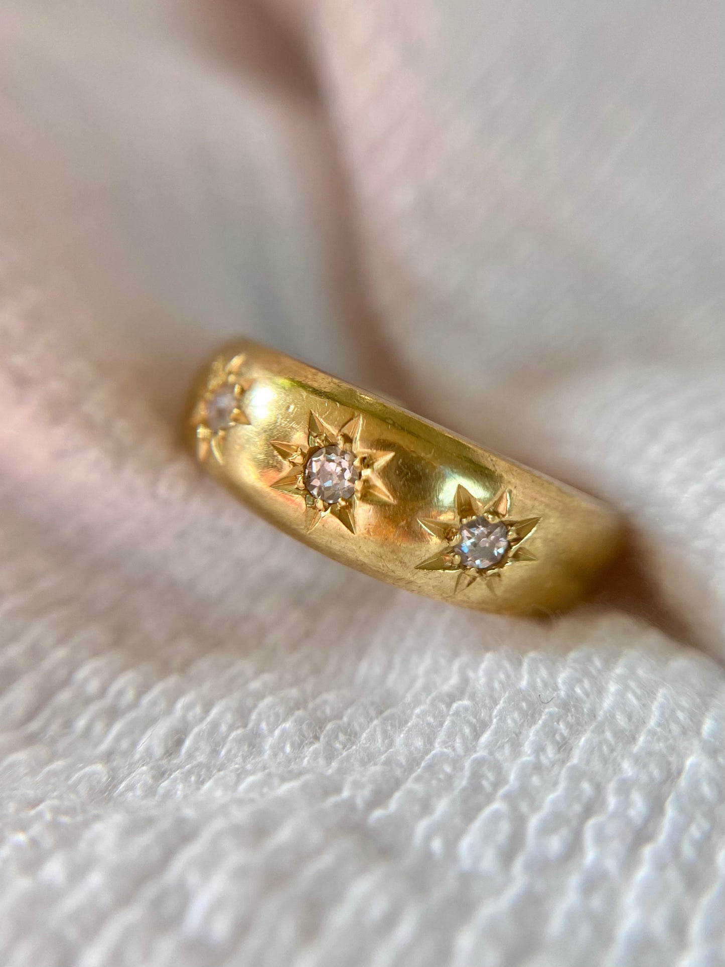 Antique 18ct Gold Diamond Starburst Trilogy Ring