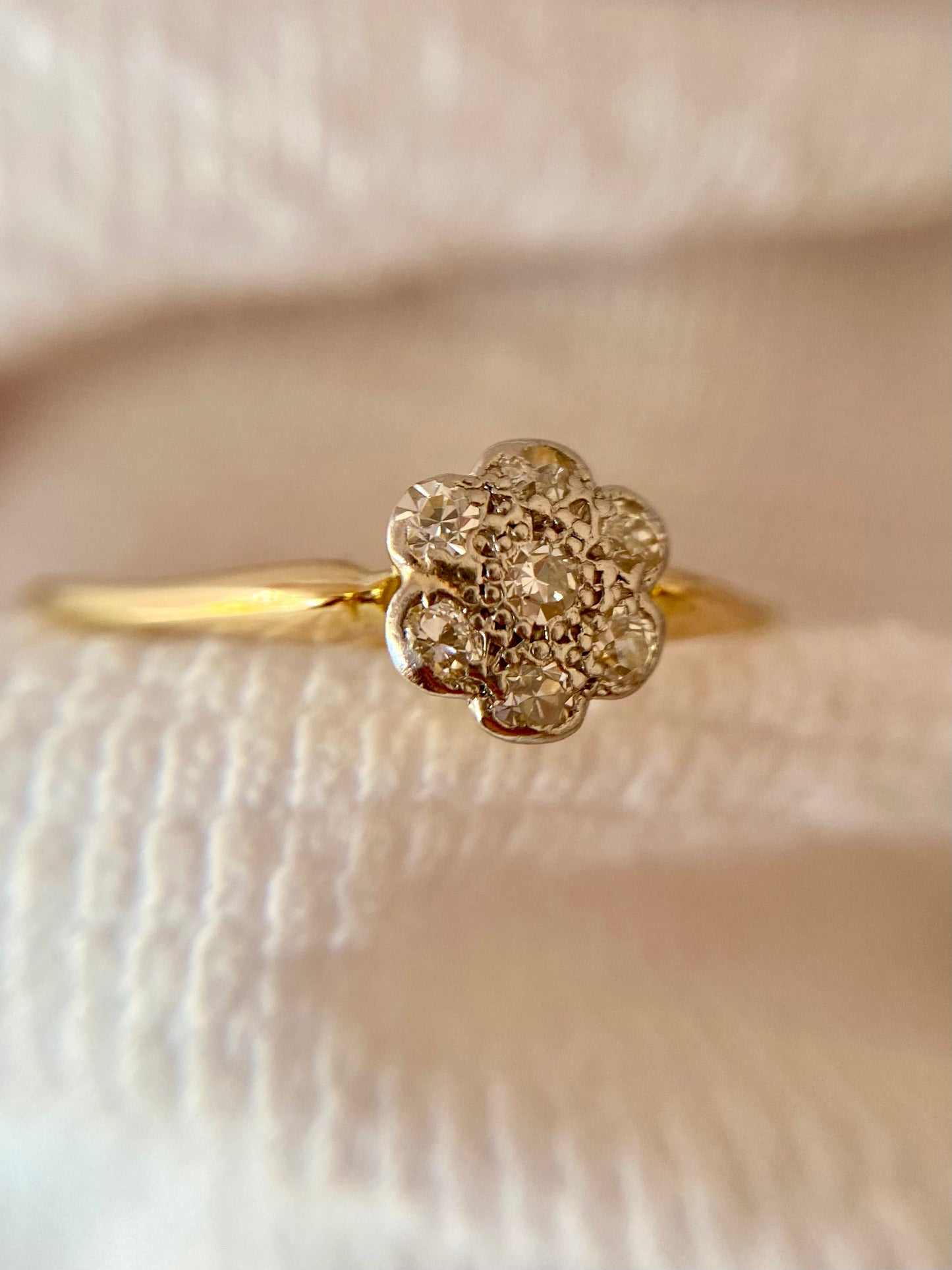 Antique 18ct Gold Diamond Flower Ring