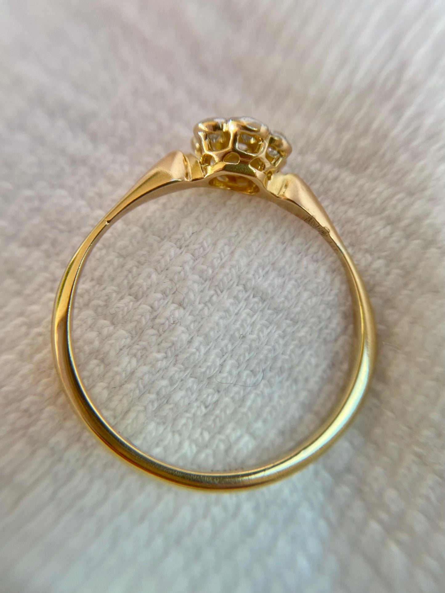 Antique 18ct Gold Diamond Flower Ring