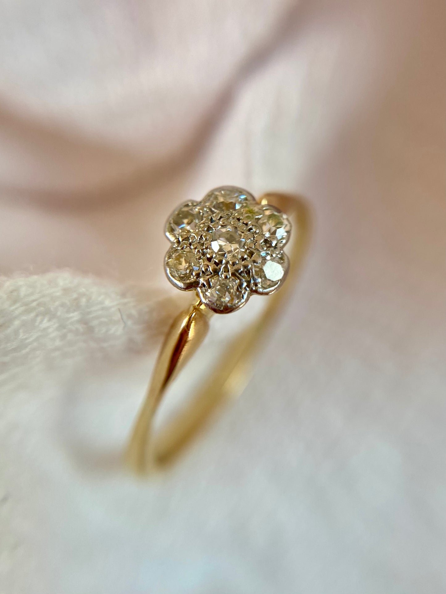 Antique 18ct Gold Diamond Flower Ring