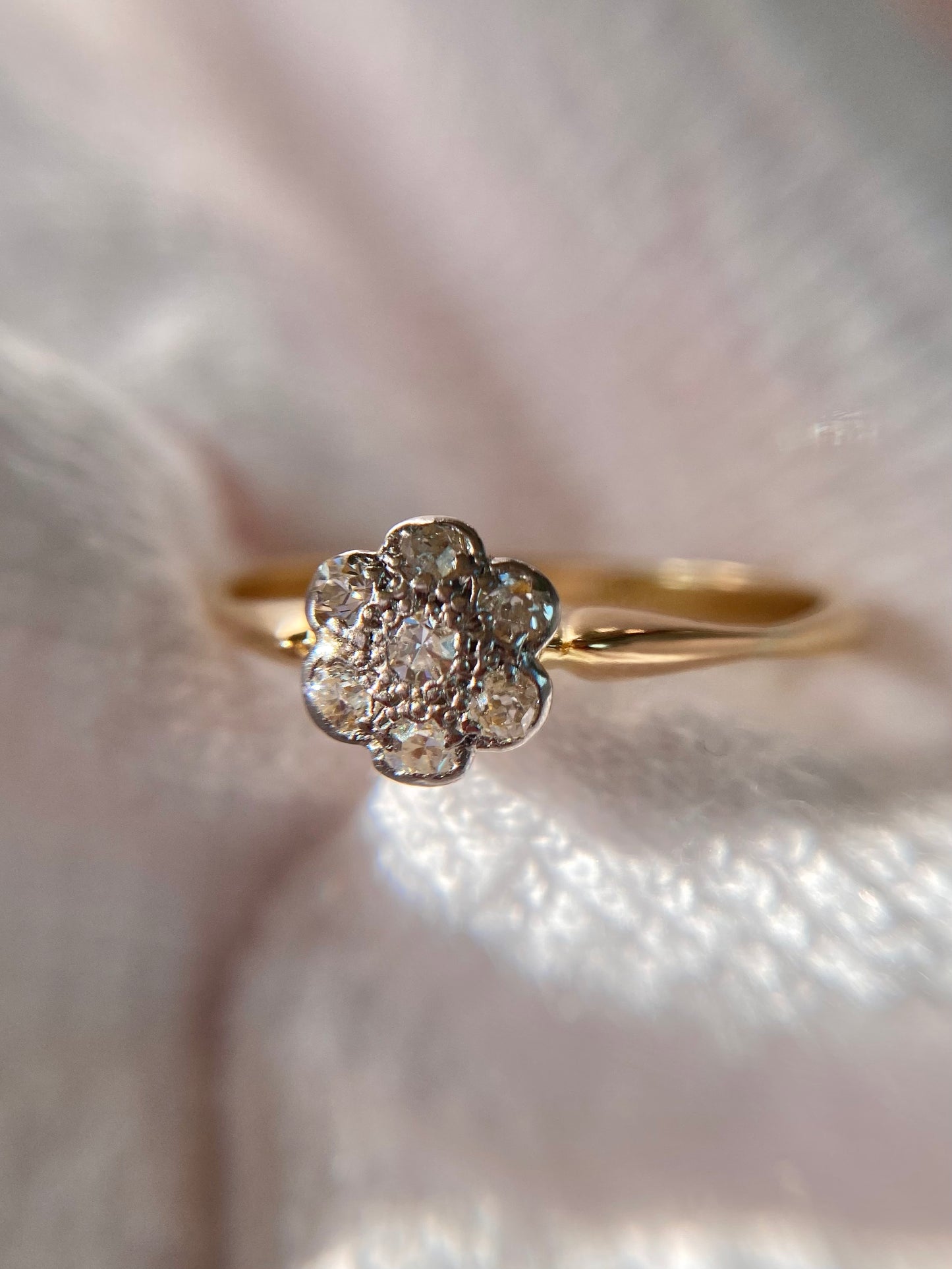 Antique 18ct Gold Diamond Flower Ring