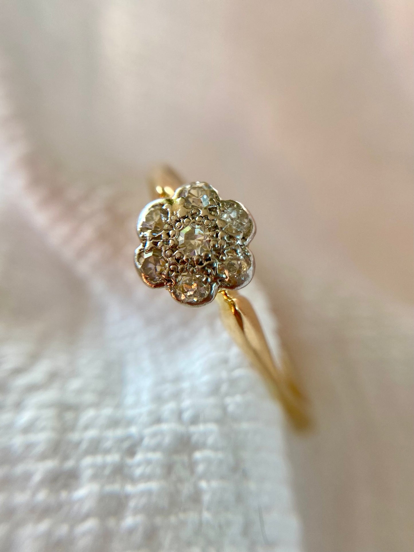 Antique 18ct Gold Diamond Flower Ring