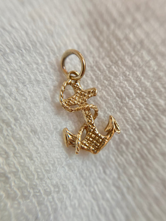 Preloved 9ct Gold Small Anchor Pendant