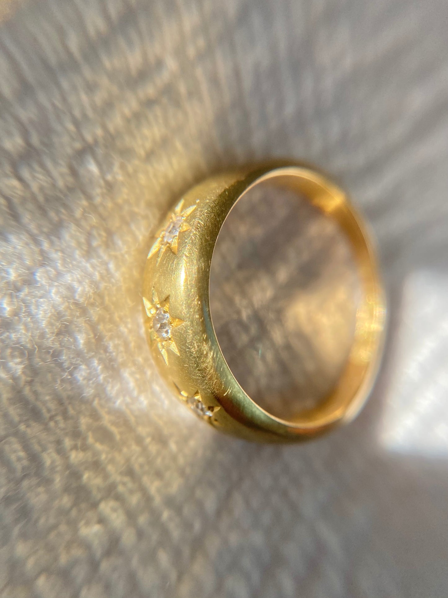 Antique 18ct Gold Diamond Starburst Trilogy Ring