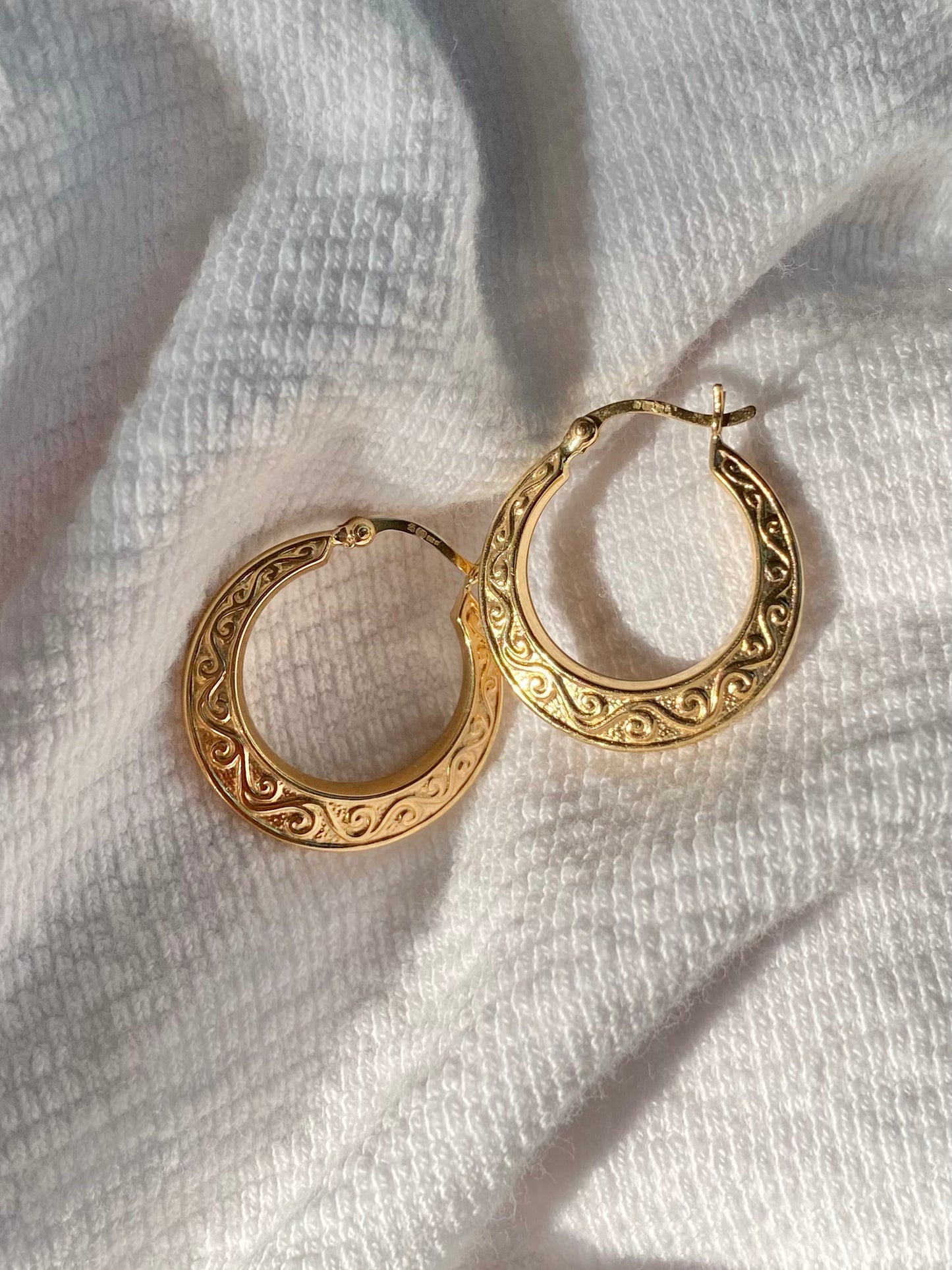 Vintage 9ct Gold Patterned Hoop Earrings