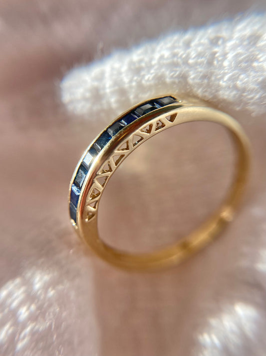 Preloved 9ct Gold Sapphire Half Eternity Ring