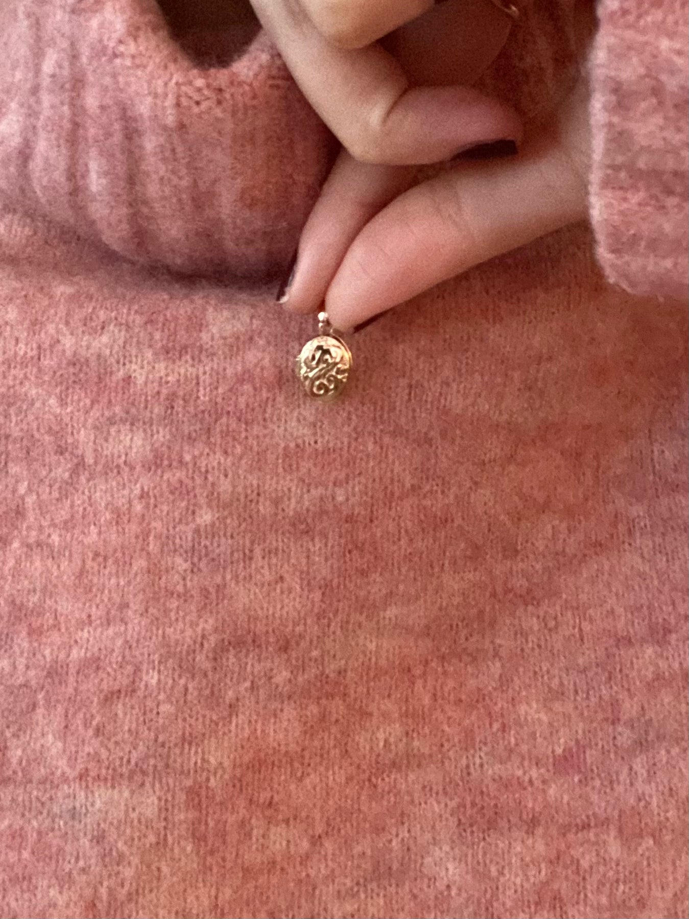 Preloved 9ct Gold Small Locket Pendant