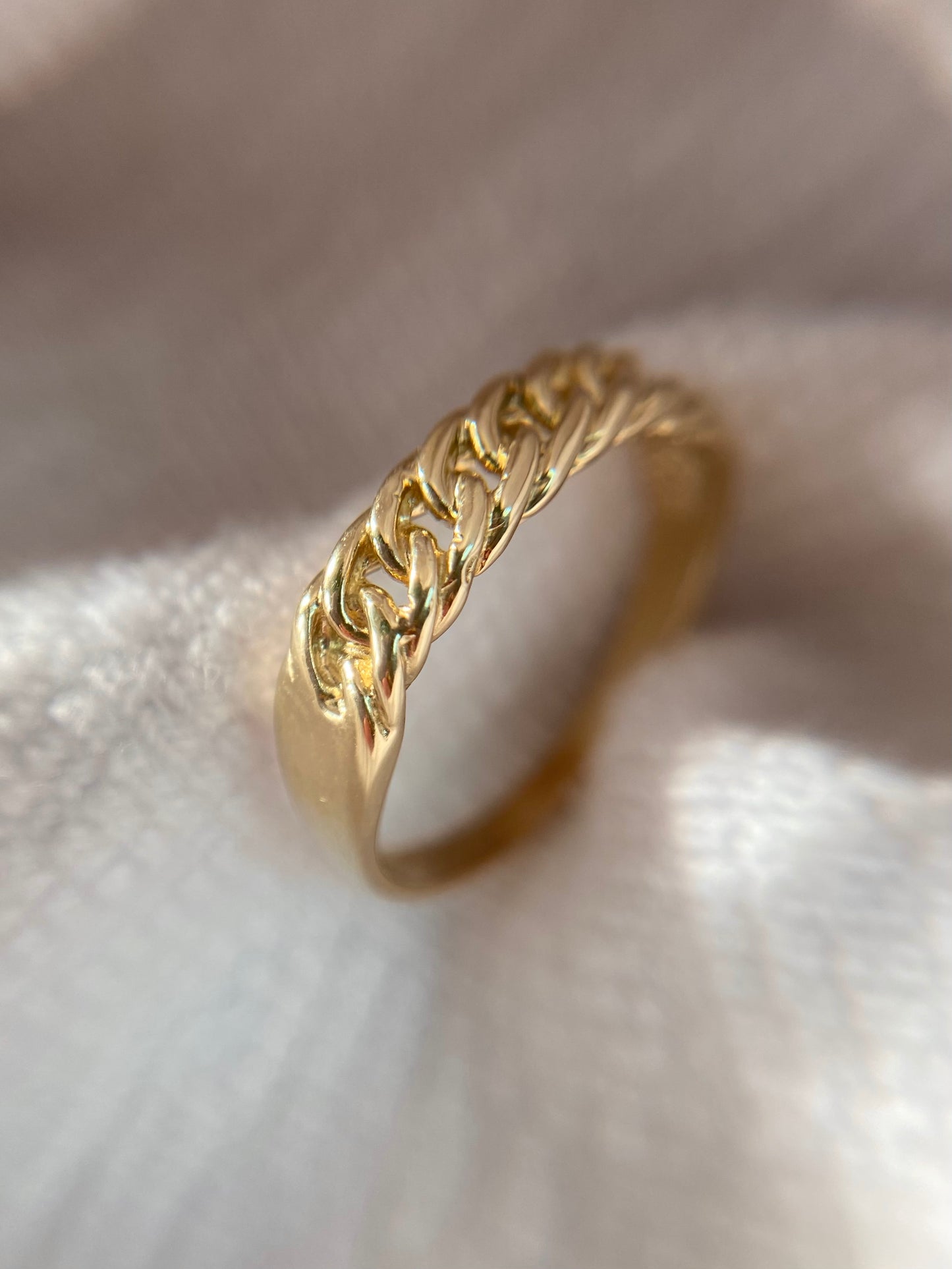 Vintage 9ct Gold Chain Ring