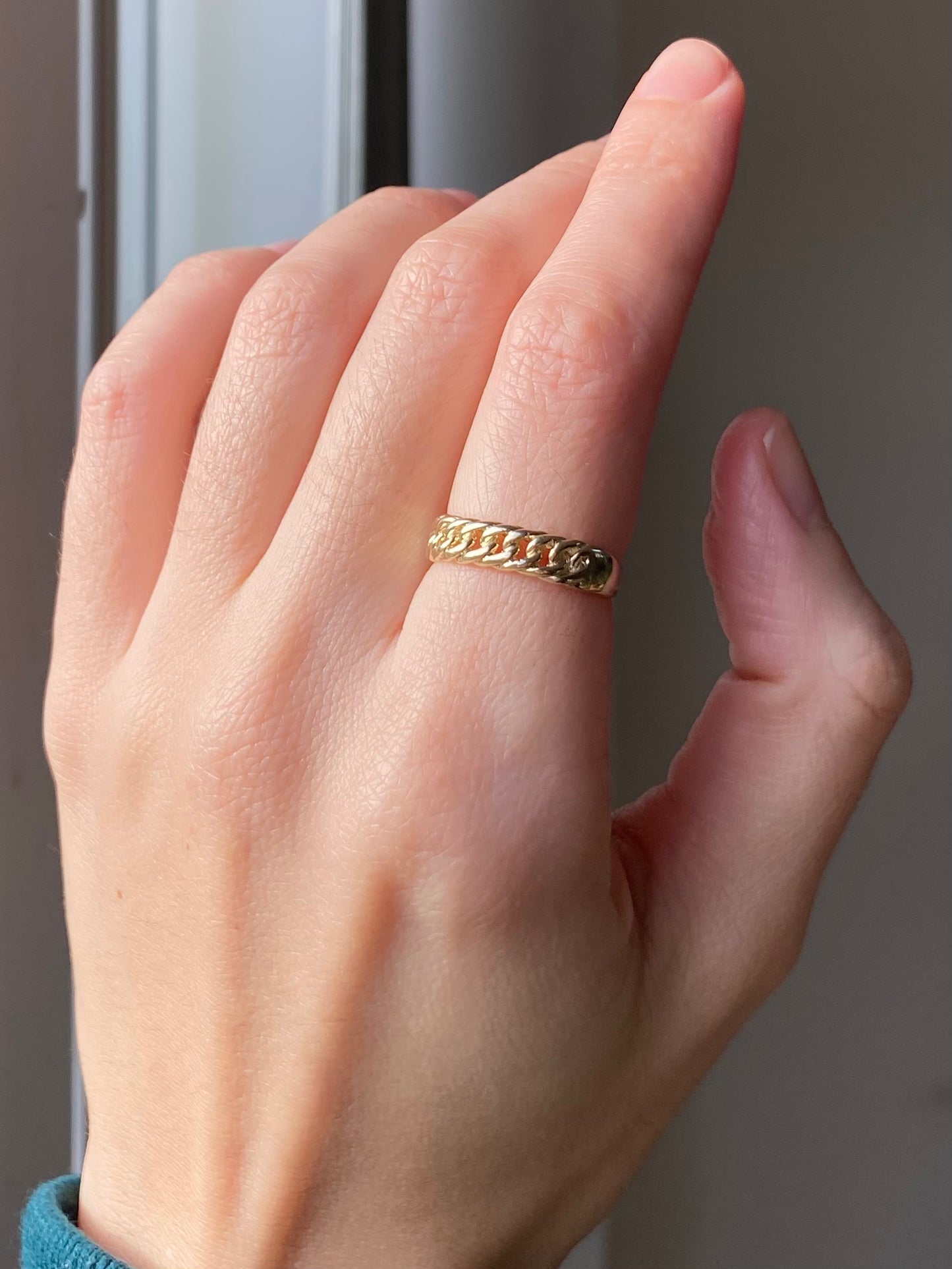 Vintage 9ct Gold Chain Ring