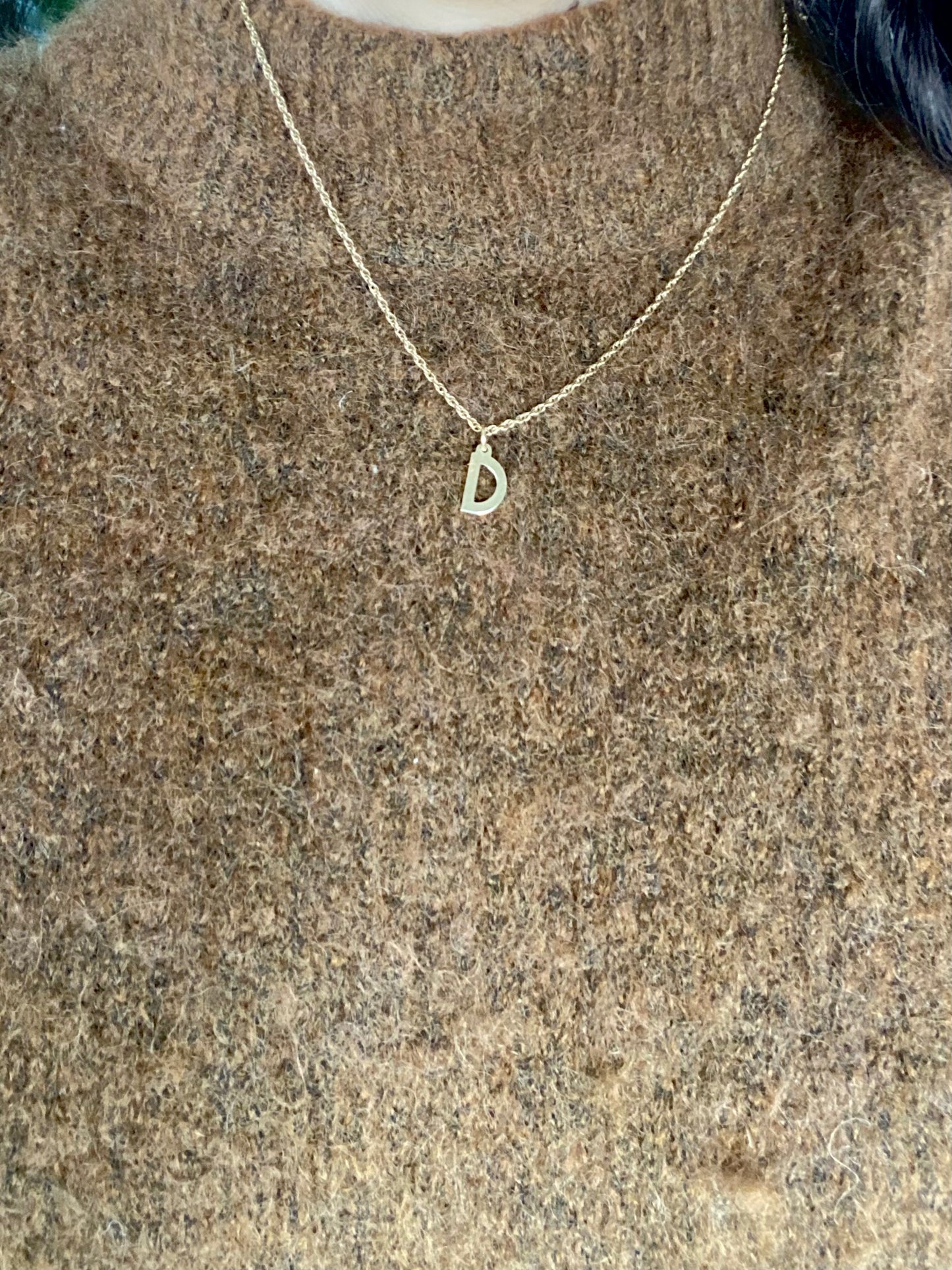 Preloved 9ct Gold Letter D Pendant