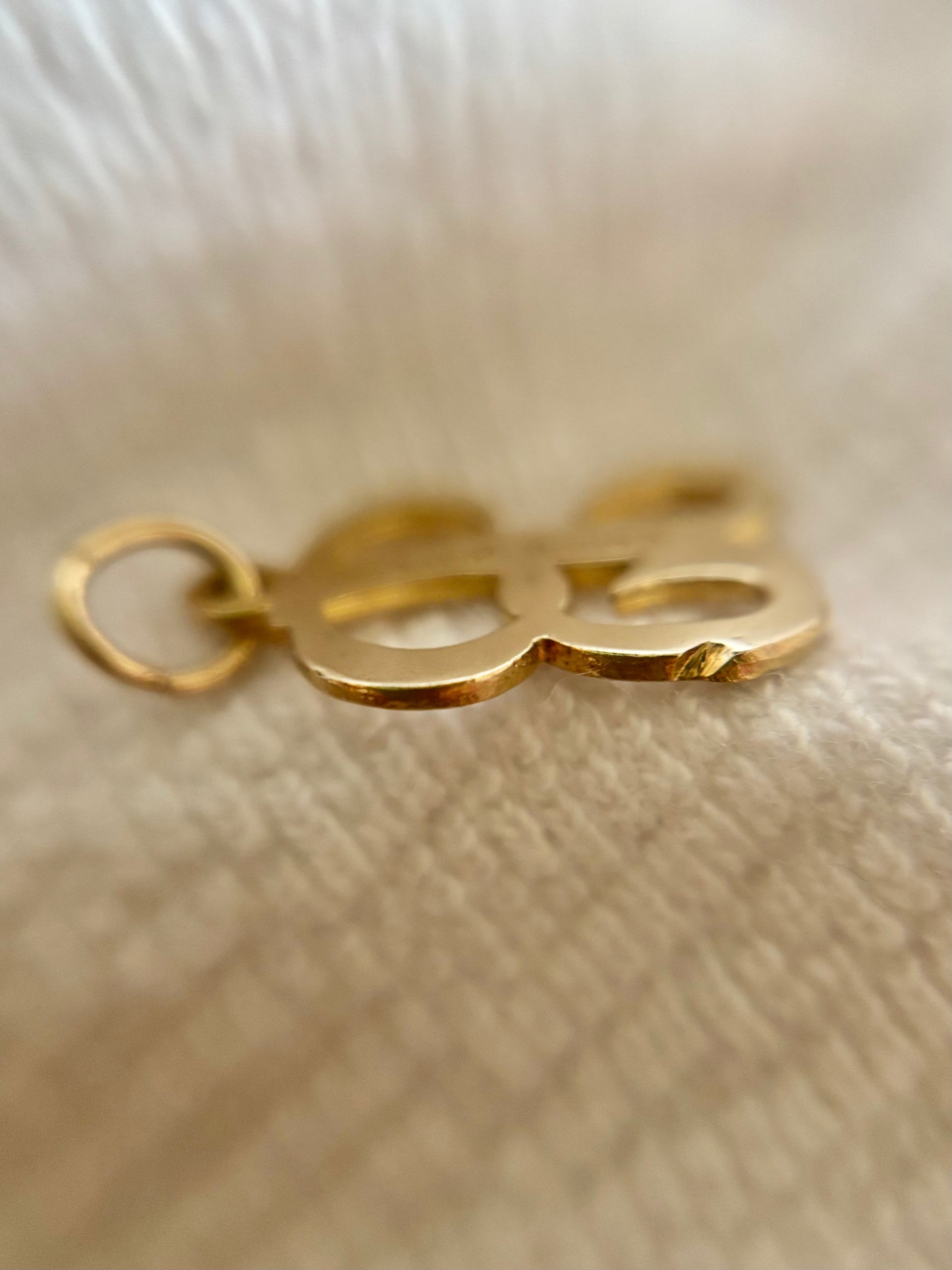 Vintage 9ct Gold Letter B Pendant