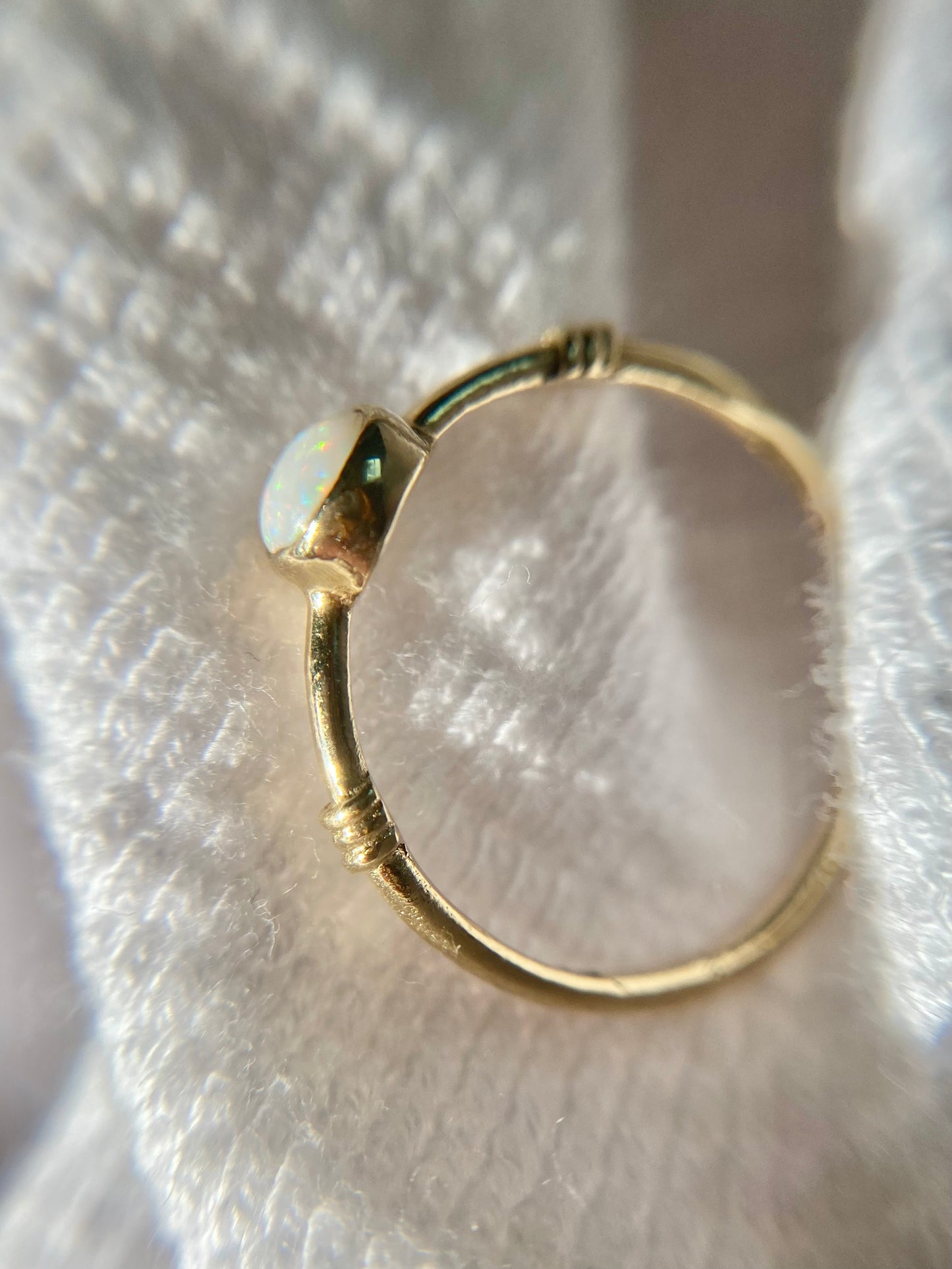 Vintage 9ct Gold Dainty Opal Ring