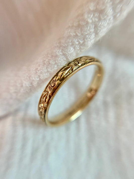 Vintage 9ct Gold Orange Blossom Band