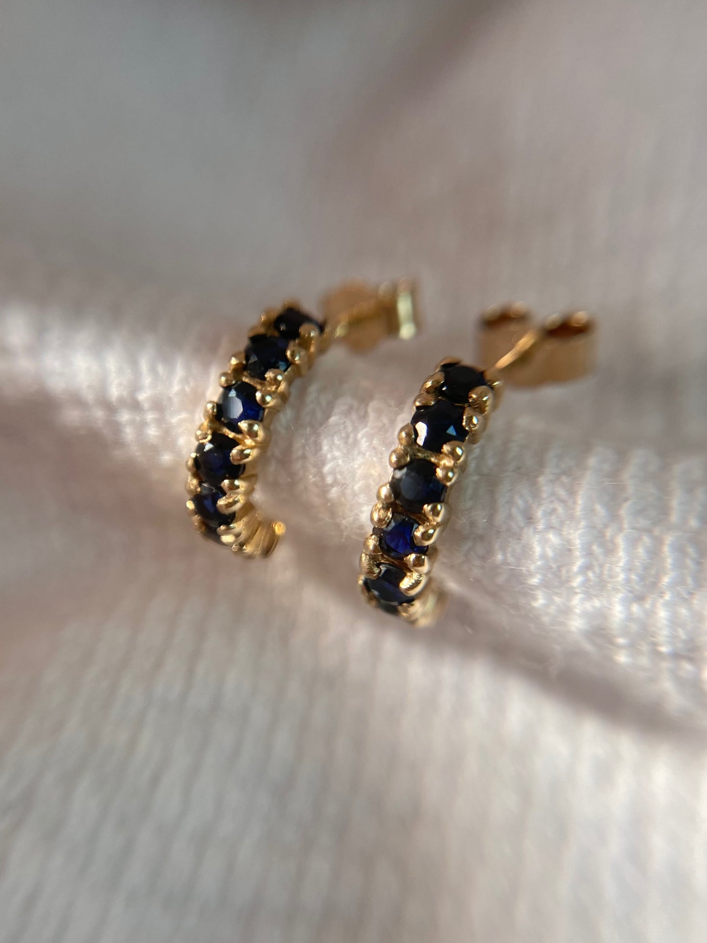 Vintage 9ct Gold Sapphire Half Hoop Studs