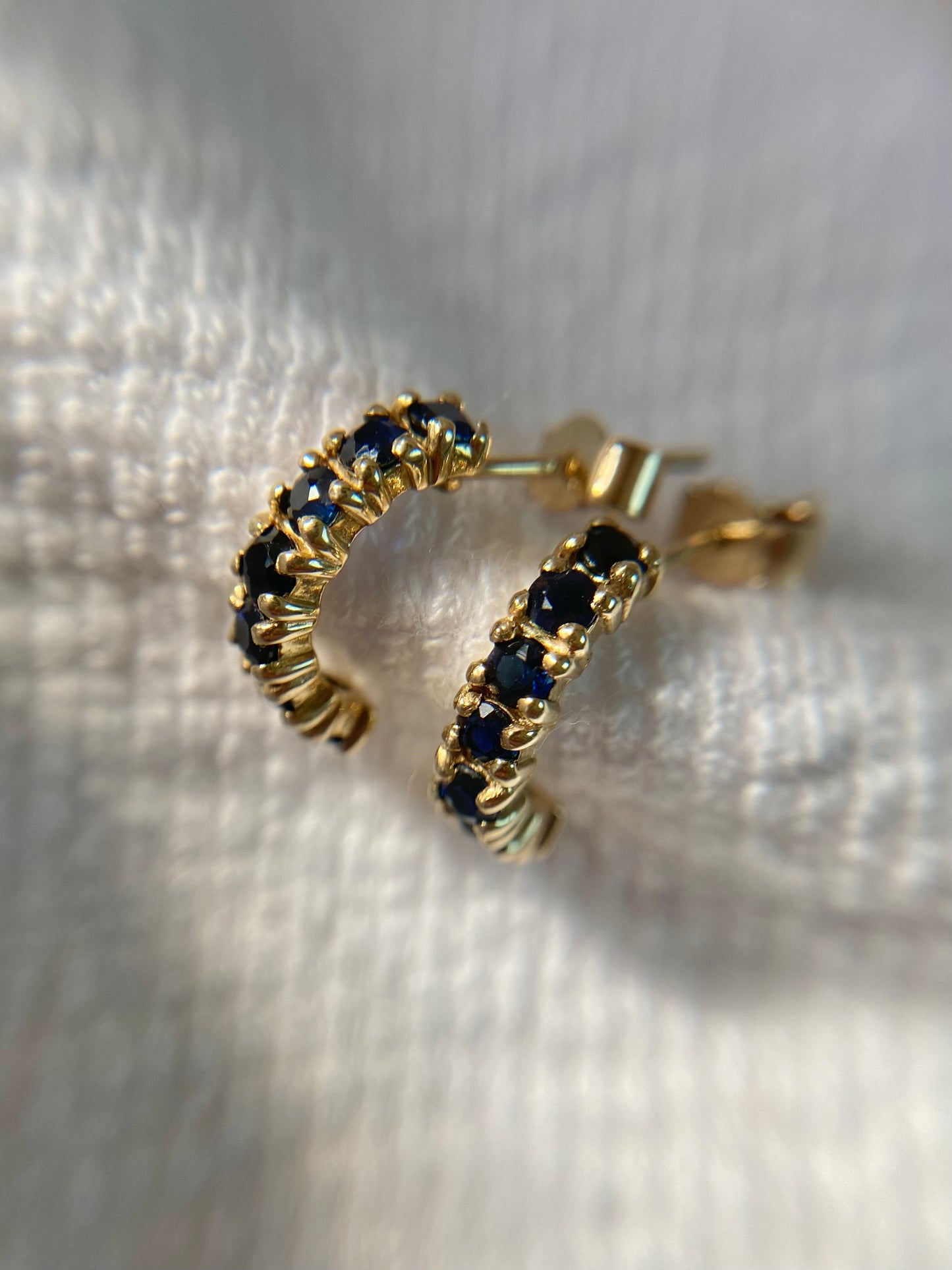 Vintage 9ct Gold Sapphire Half Hoop Studs