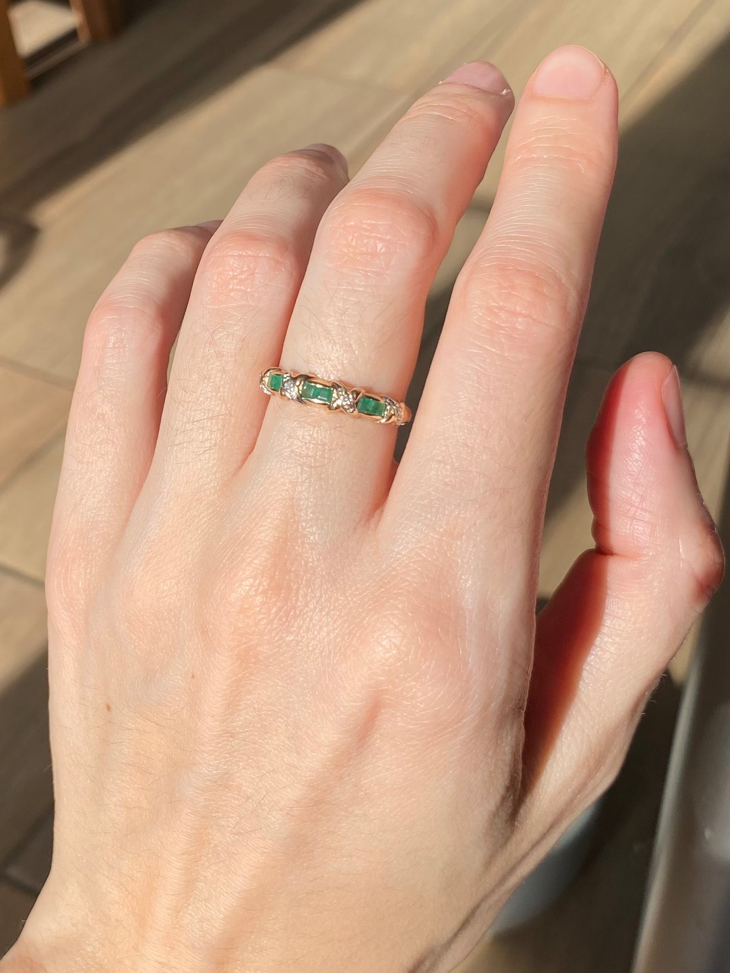 Vintage 9ct Gold Emerald + Diamond Ring