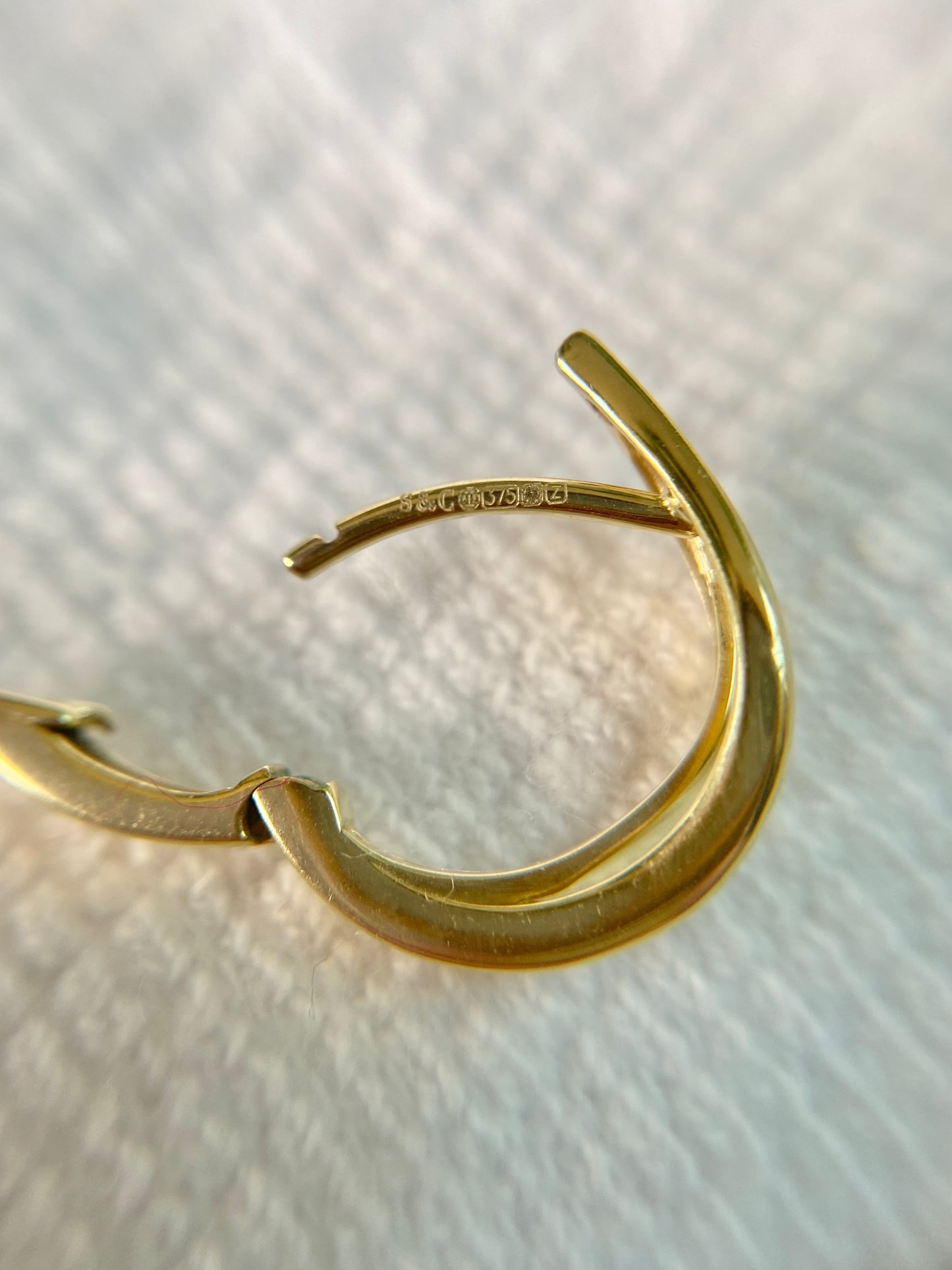 Preloved 9ct Gold Huggie Hoop Earrings