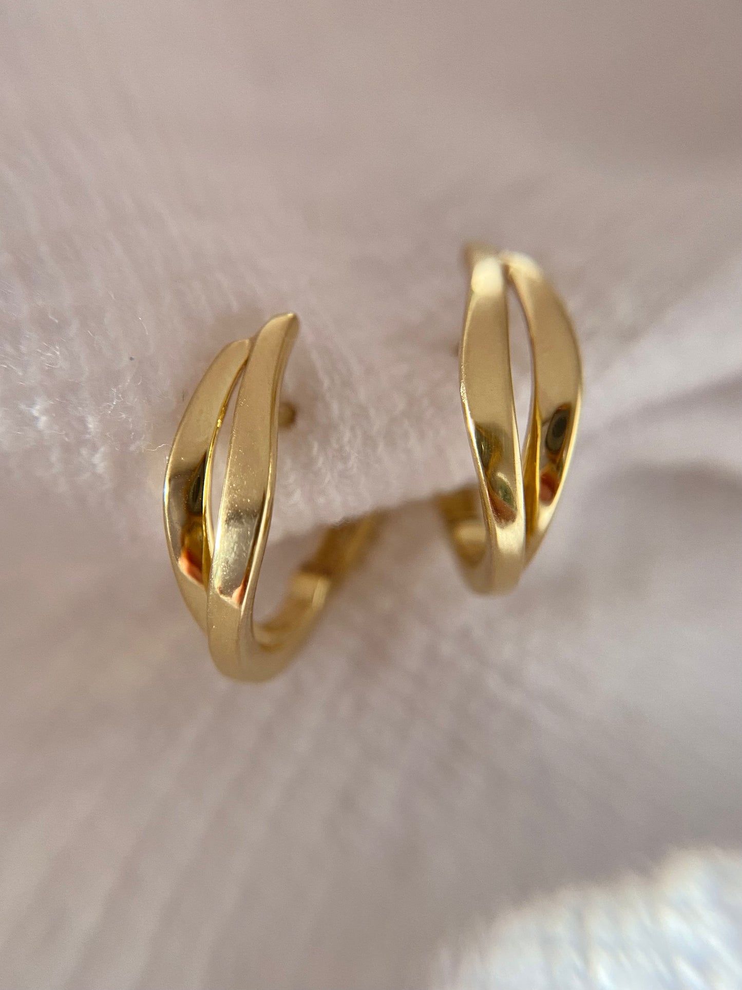 Preloved 9ct Gold Huggie Hoop Earrings