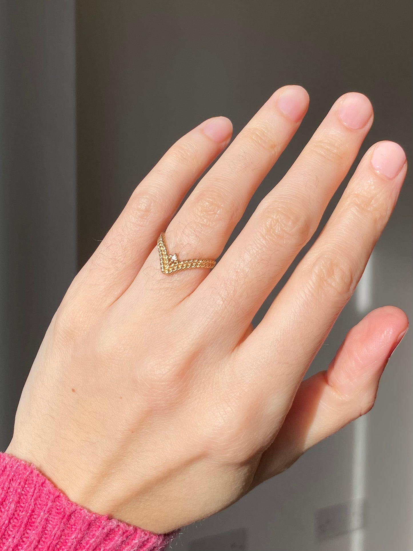 Vintage 9ct Gold Diamond Rope Wishbone Ring