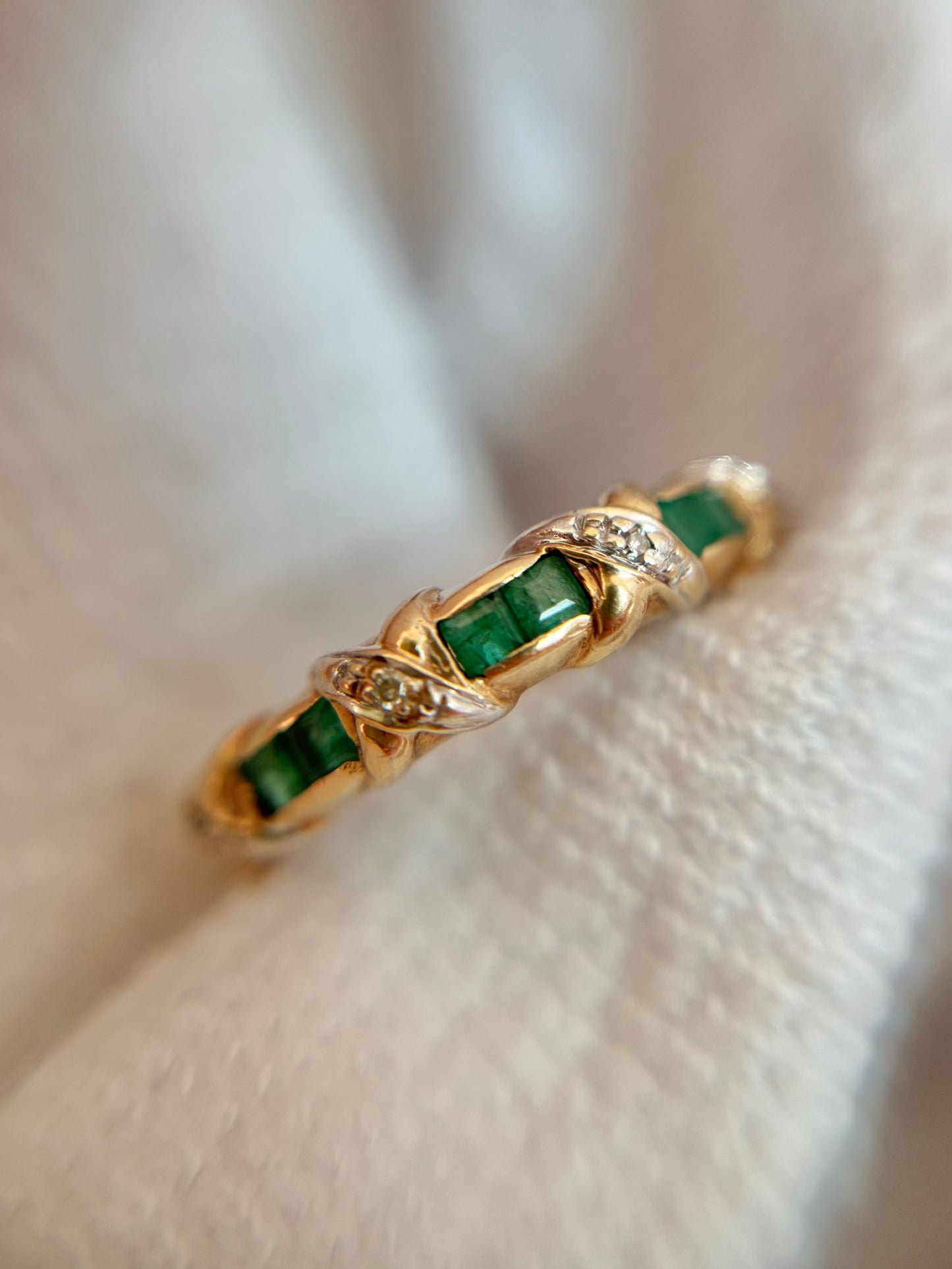 Vintage 9ct Gold Emerald + Diamond Ring