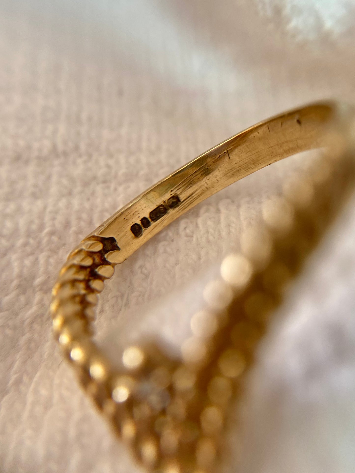 Vintage 9ct Gold Diamond Rope Wishbone Ring