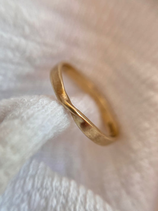 Vintage 9ct Gold Twist Ring
