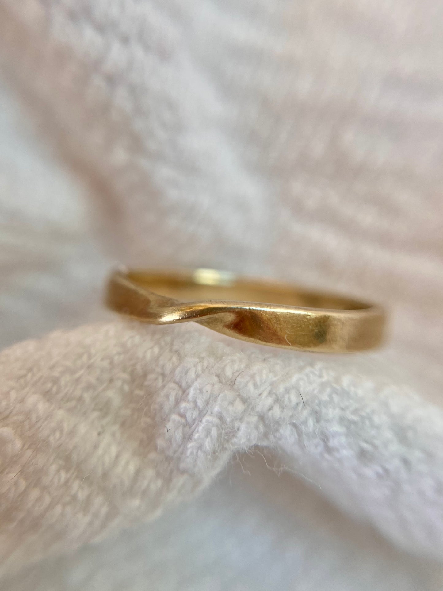 Vintage 9ct Gold Twist Ring