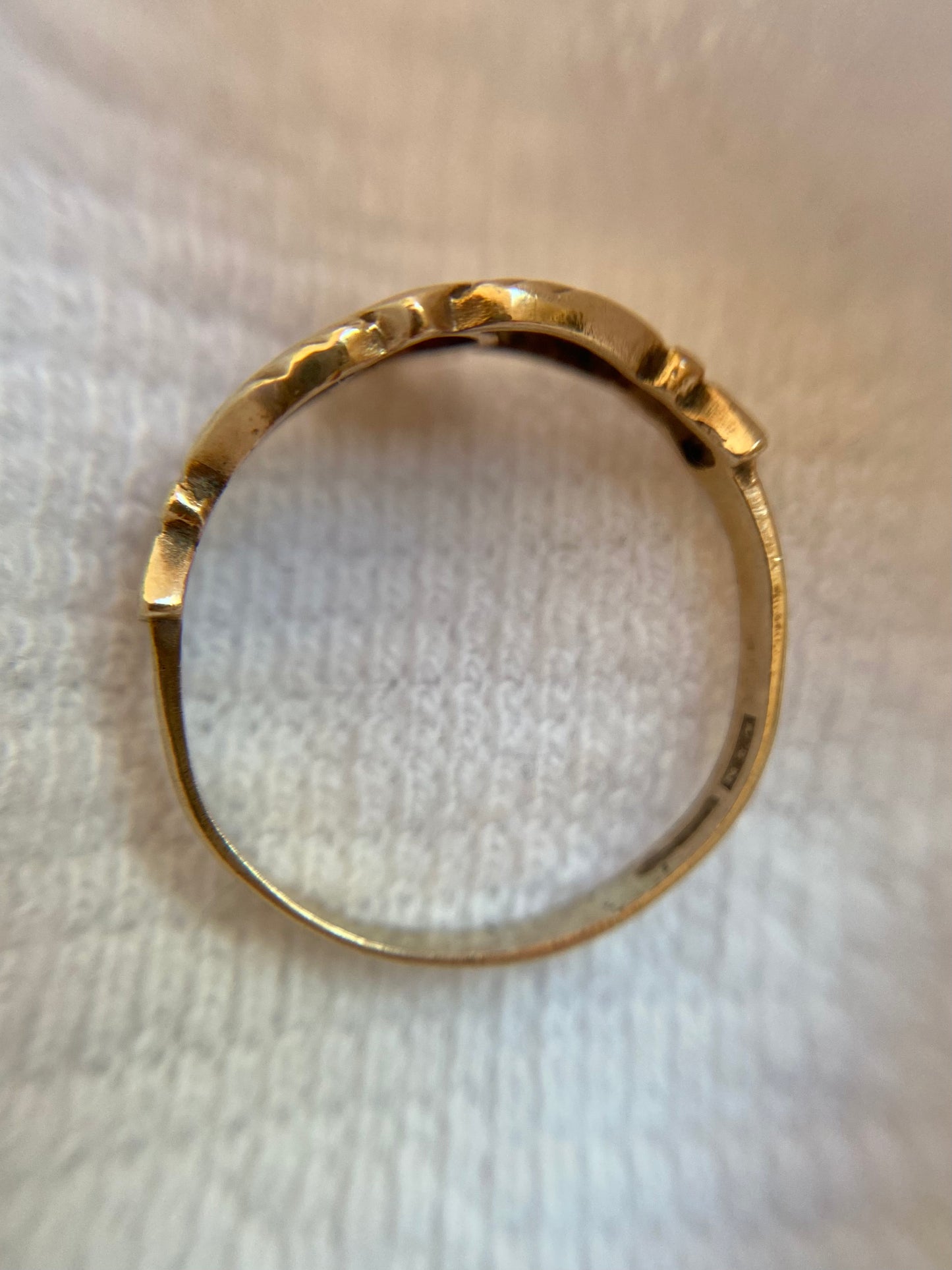 Vintage 9ct Gold Claddagh Ring