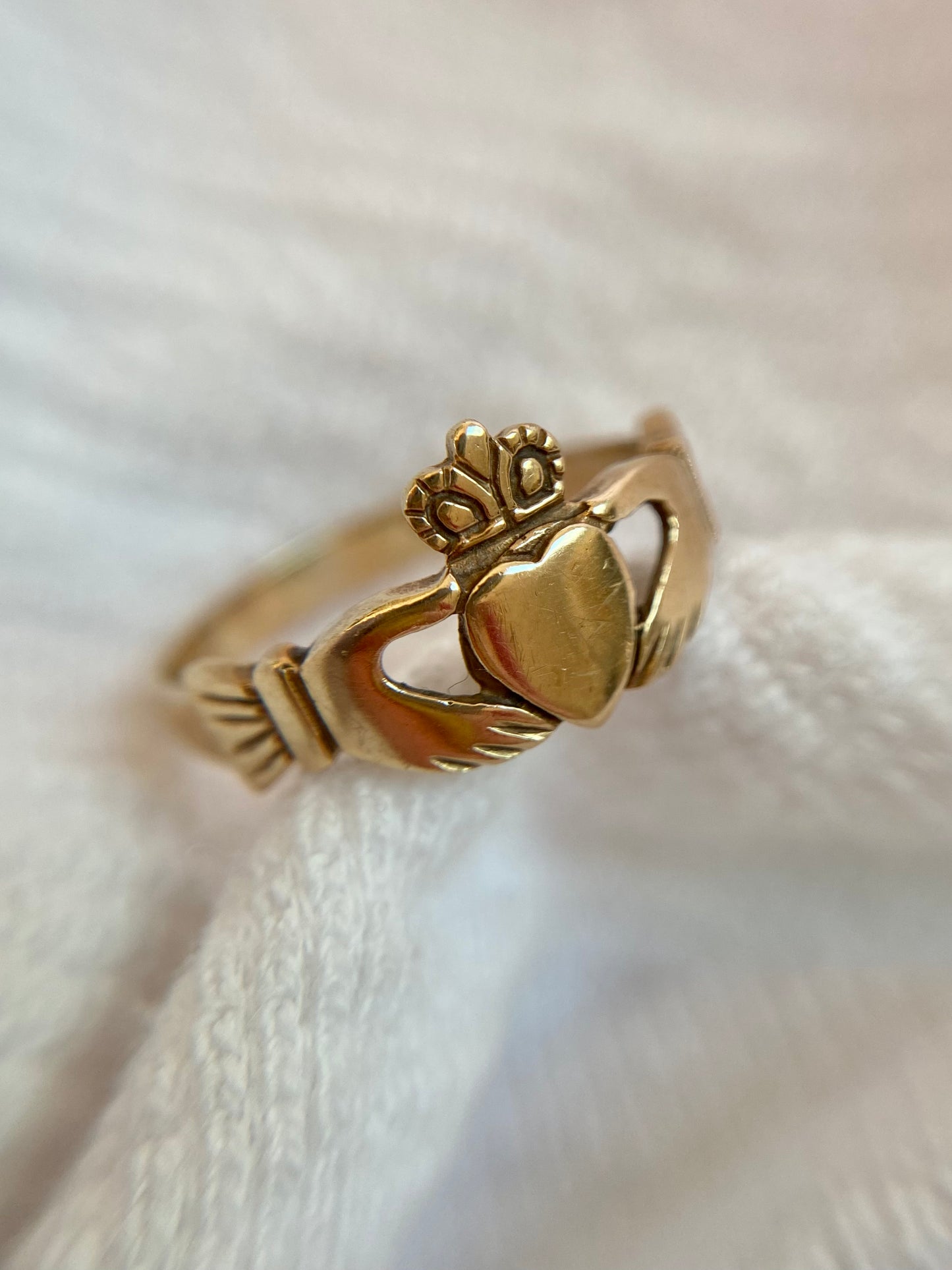 Vintage 9ct Gold Claddagh Ring