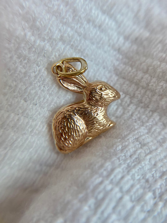 Preloved 9ct Gold Small Bunny Pendant