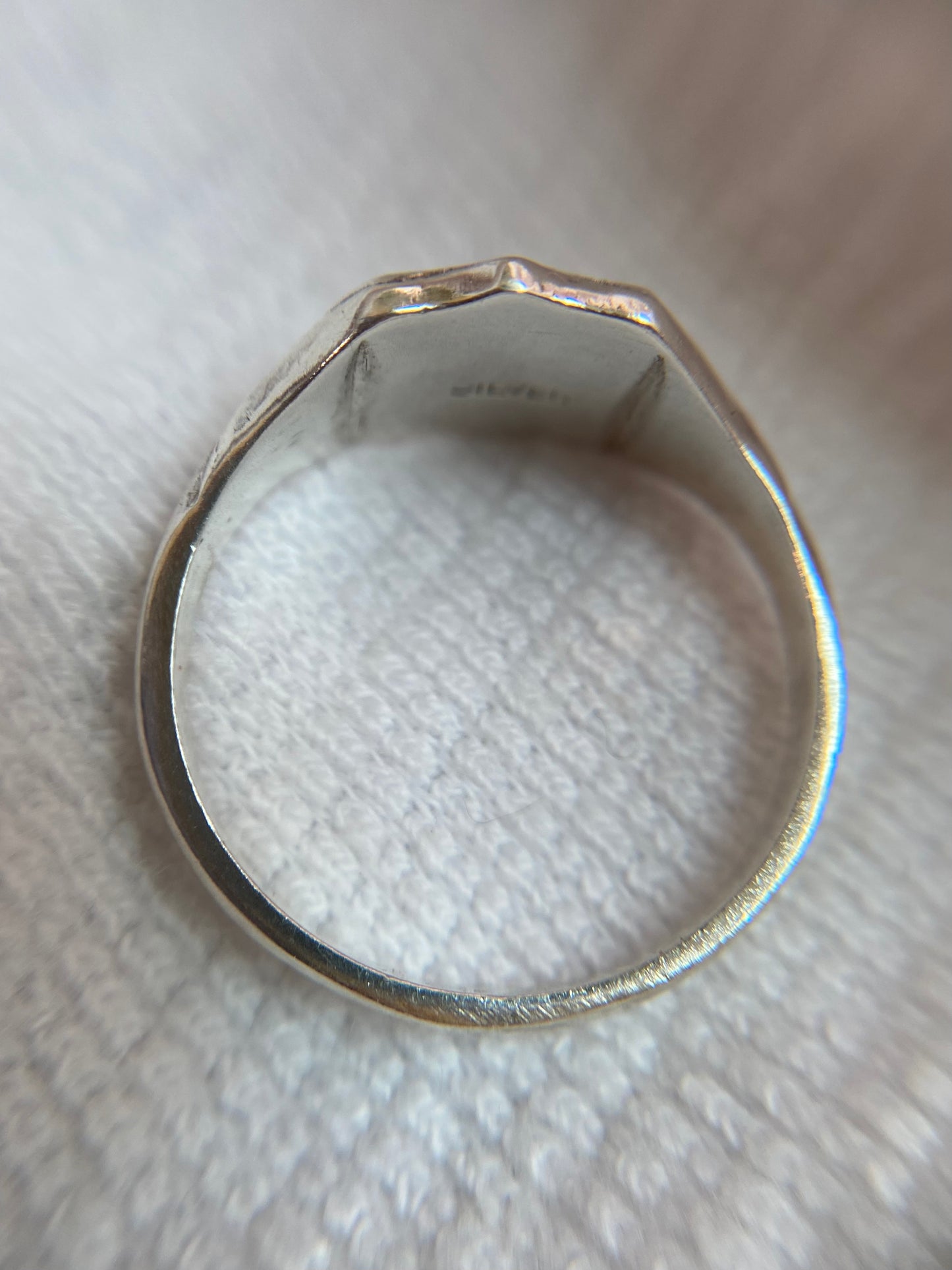 Preloved Silver Shield Ring