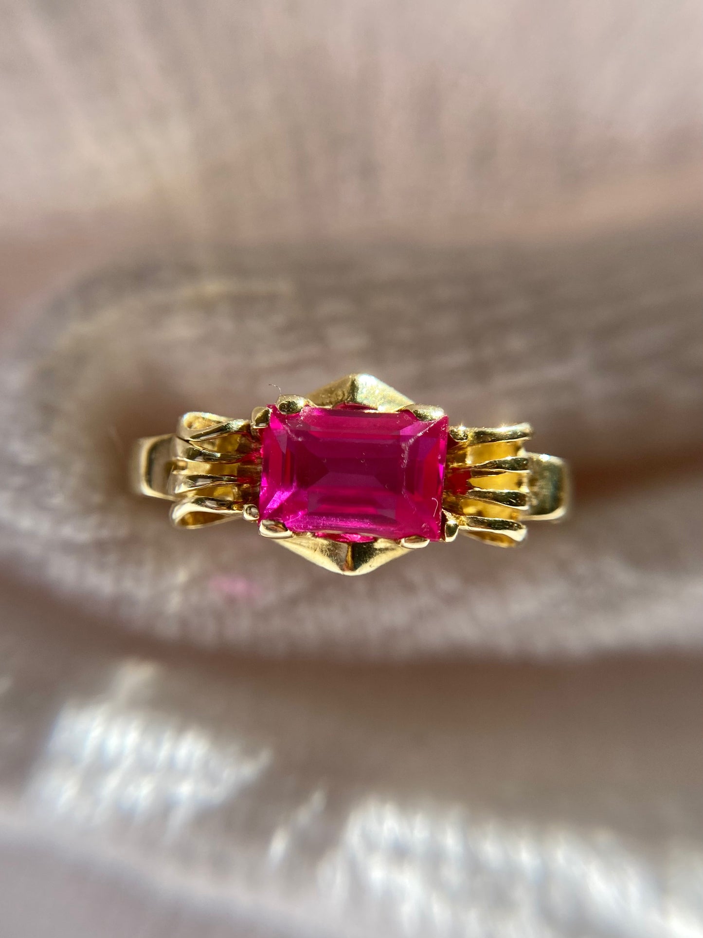 Preloved 14ct Gold Ruby Ring